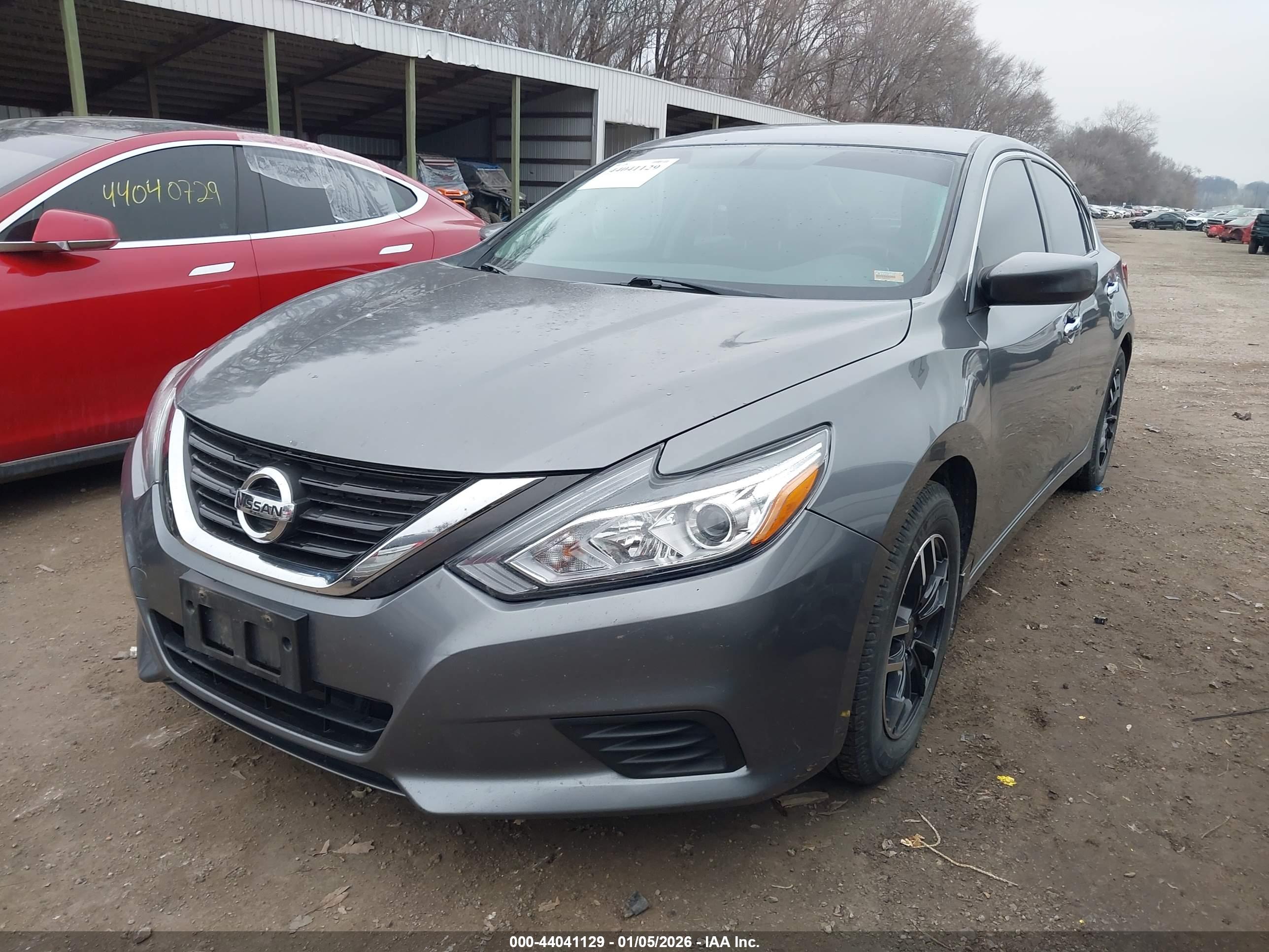 NISSAN ALTIMA image 2