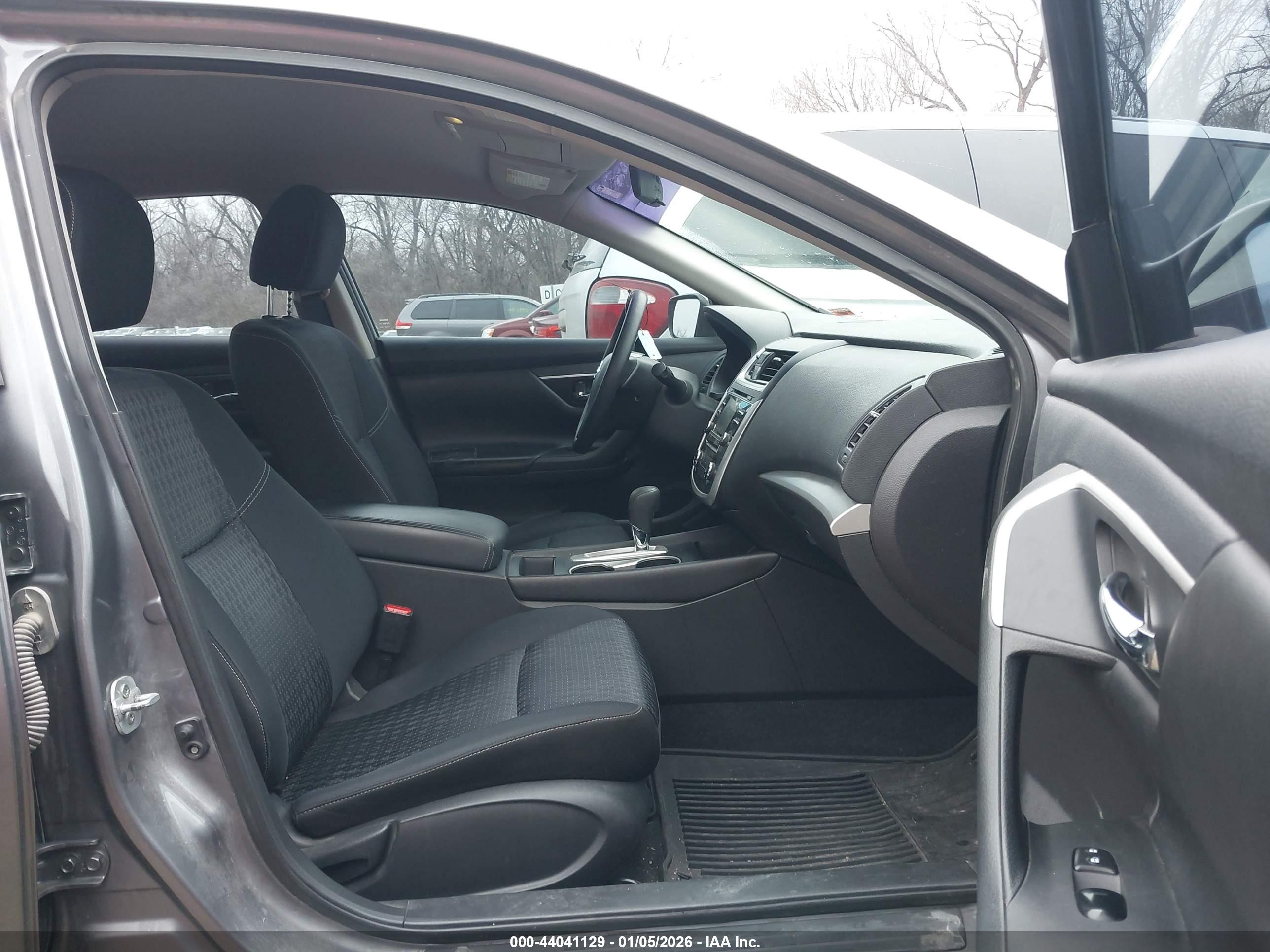 NISSAN ALTIMA image 5
