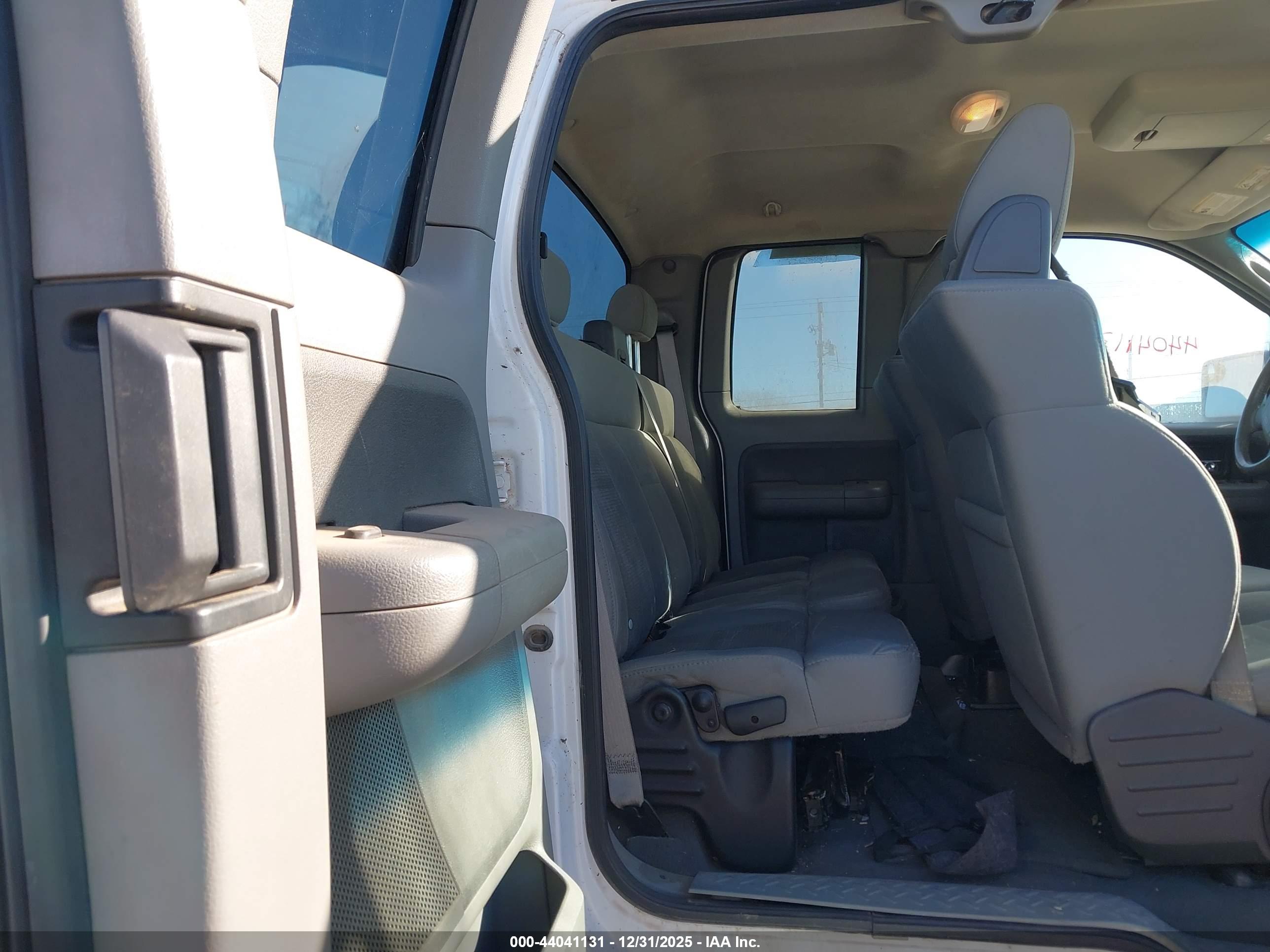FORD F-150 image 8