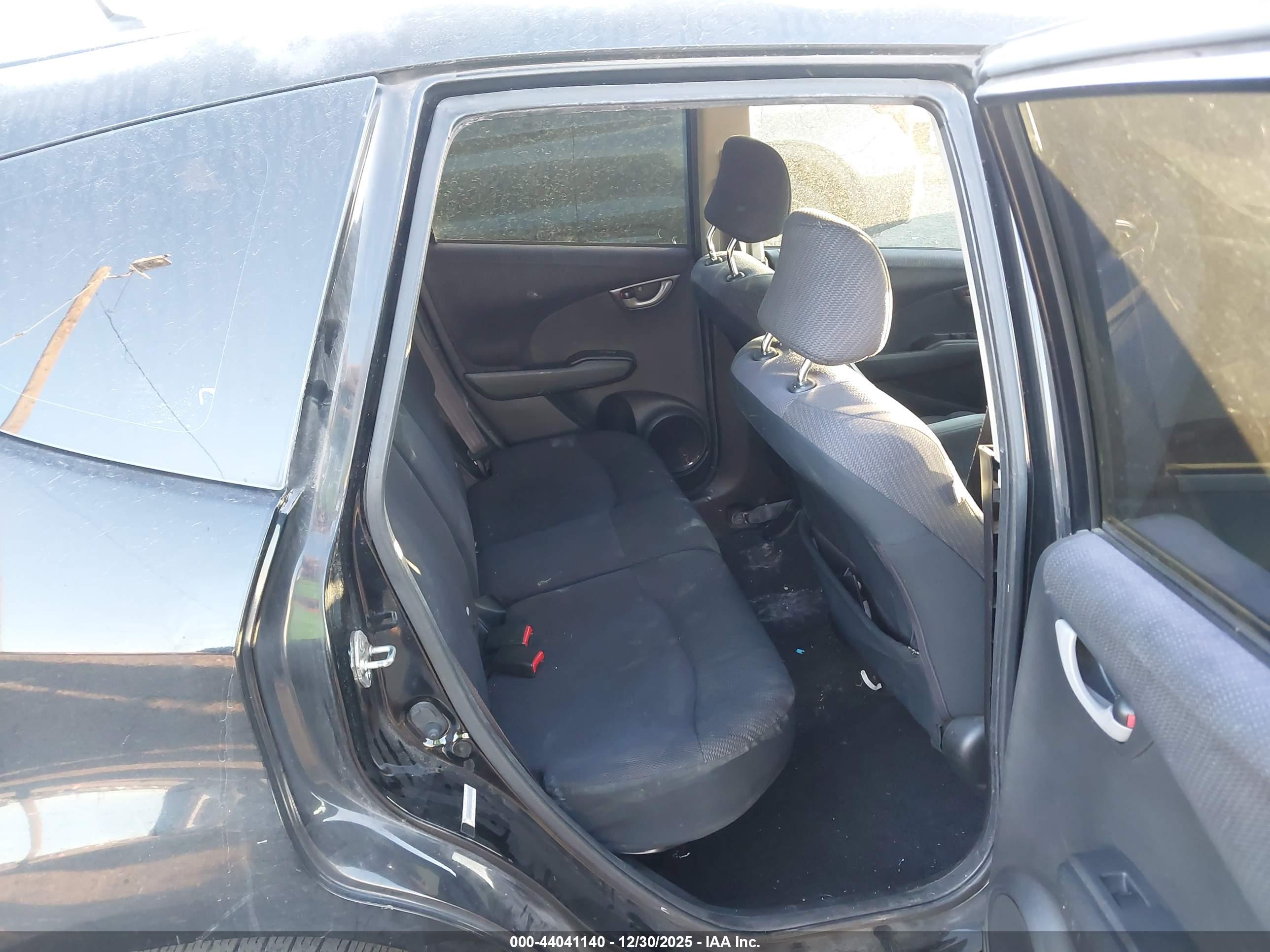 HONDA FIT image 8