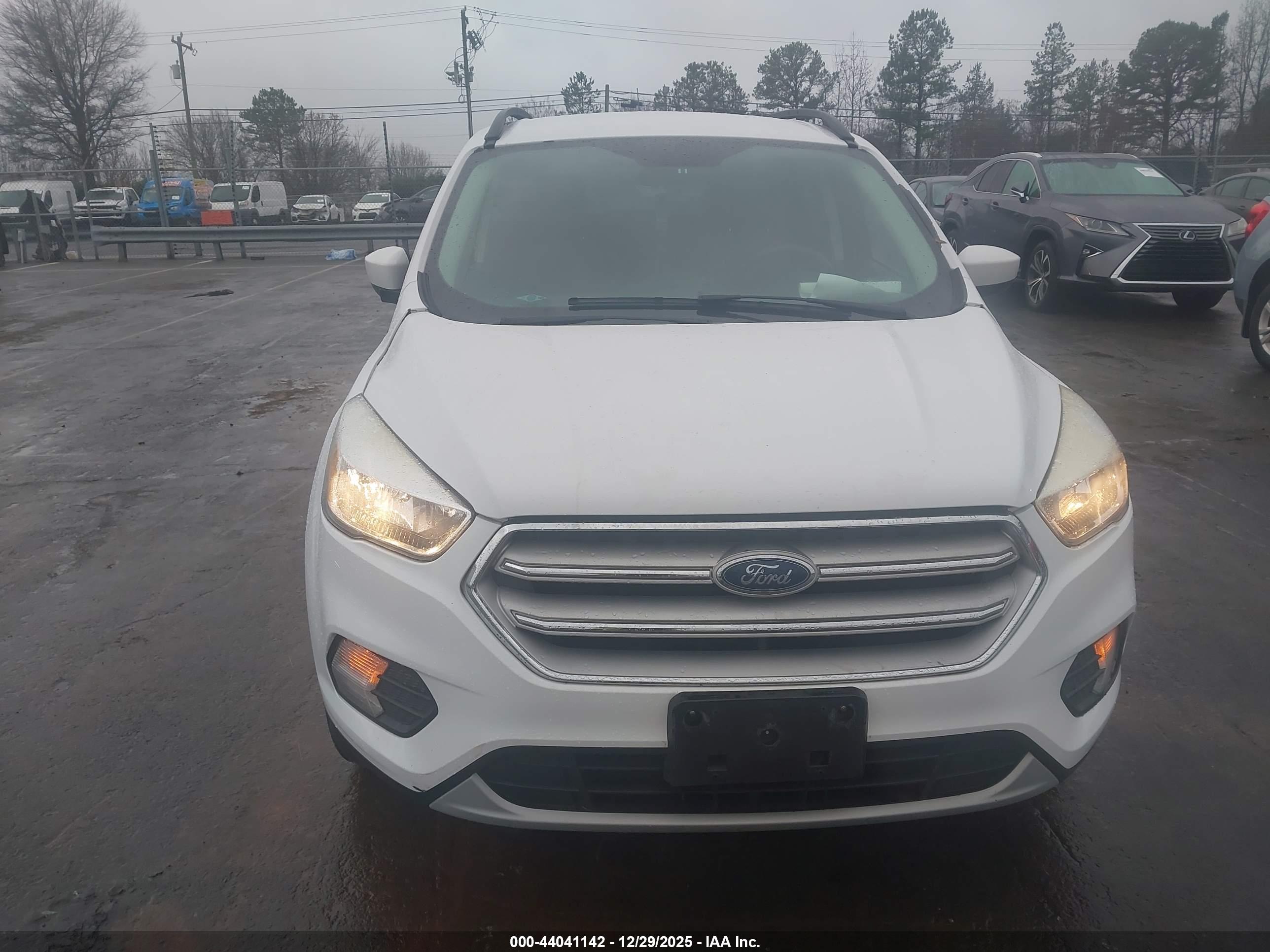 FORD ESCAPE image 6