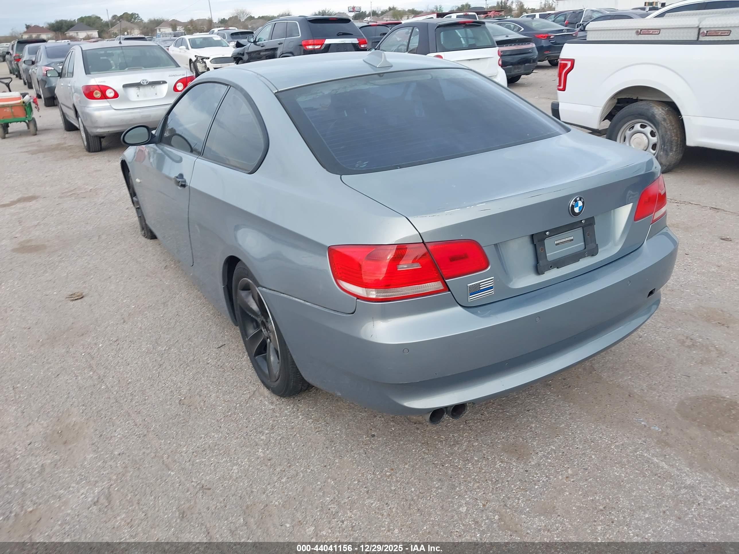 BMW 328XI image 3