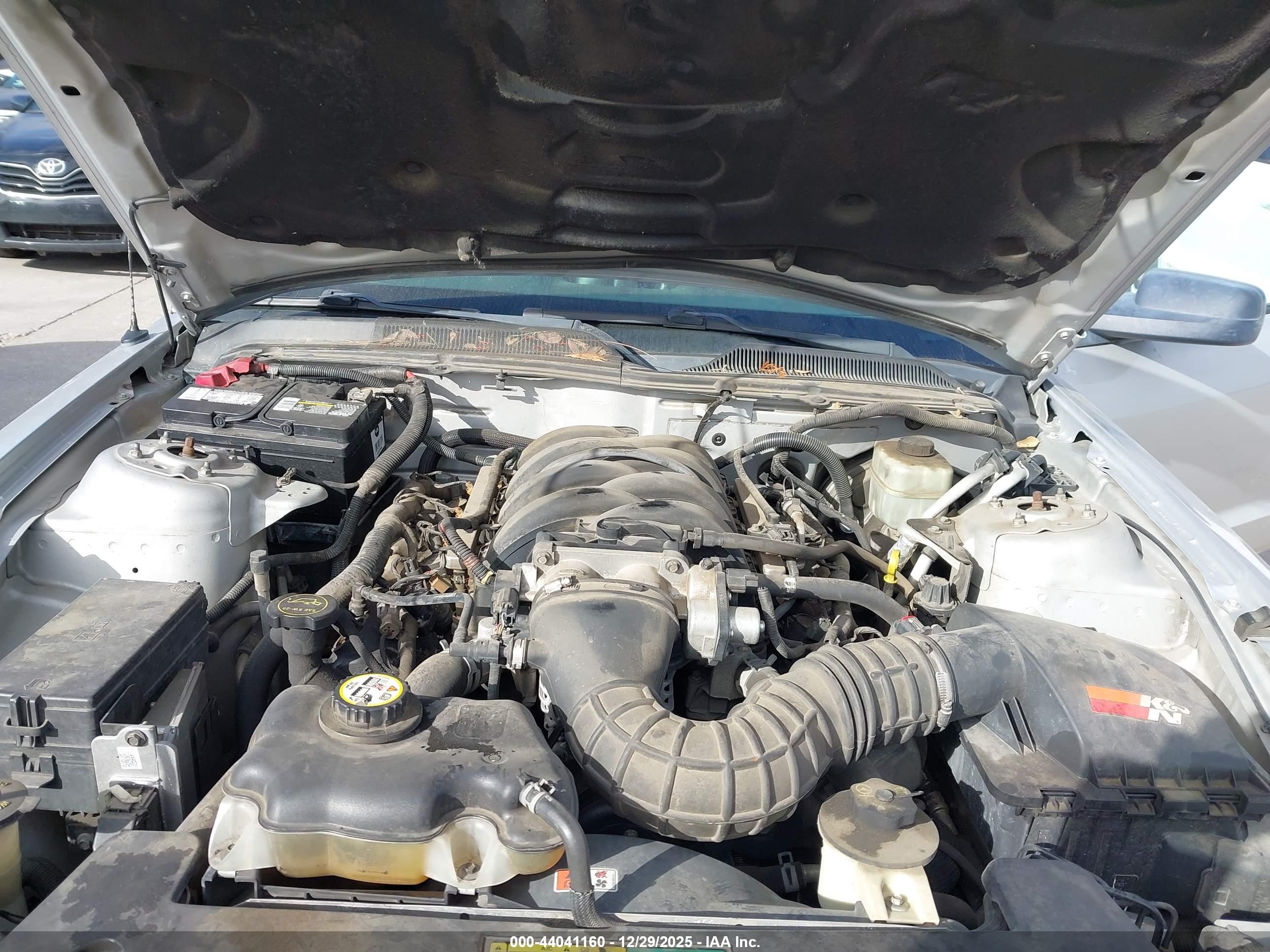FORD MUSTANG image 10