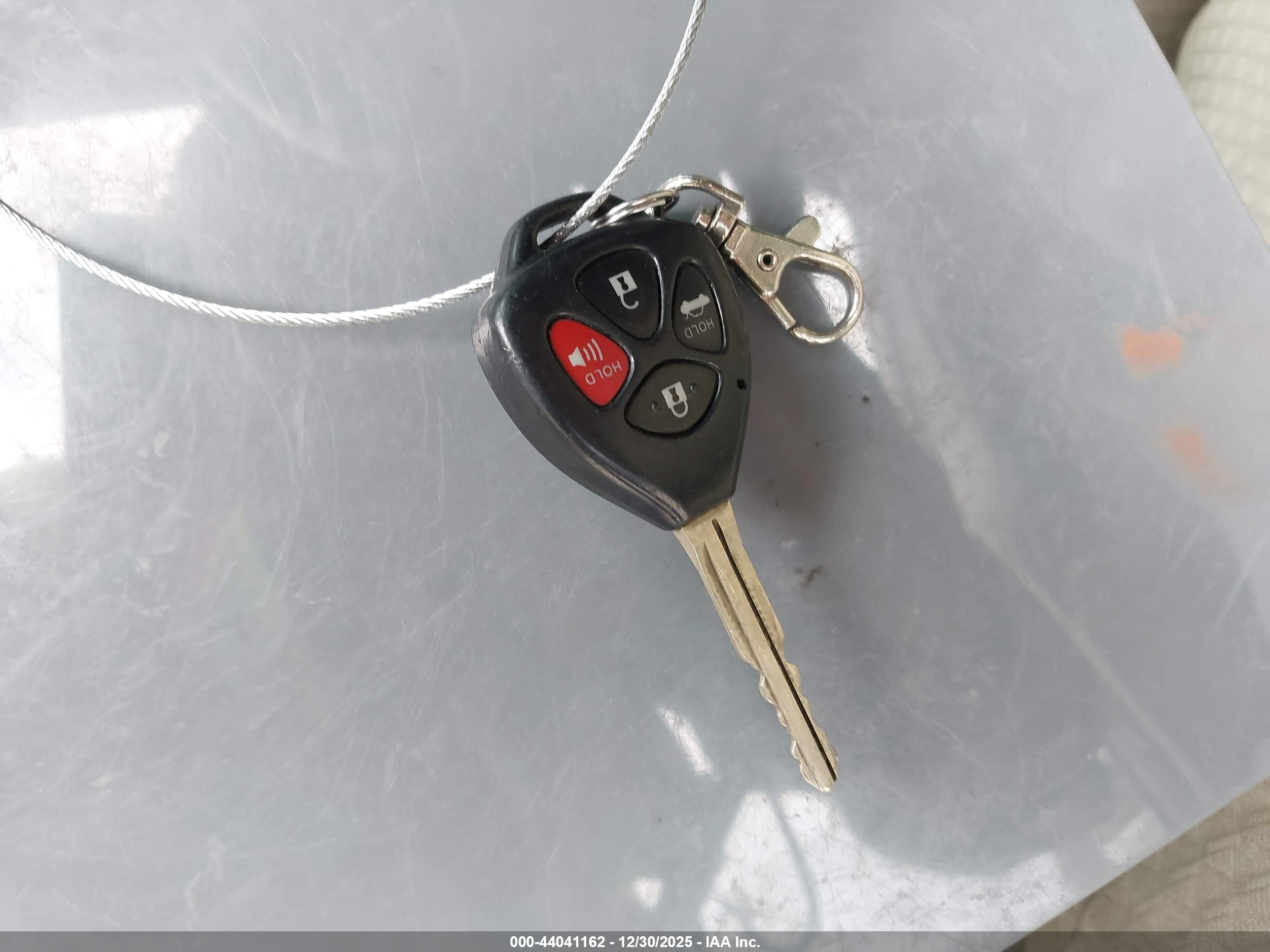 TOYOTA CAMRY image 11