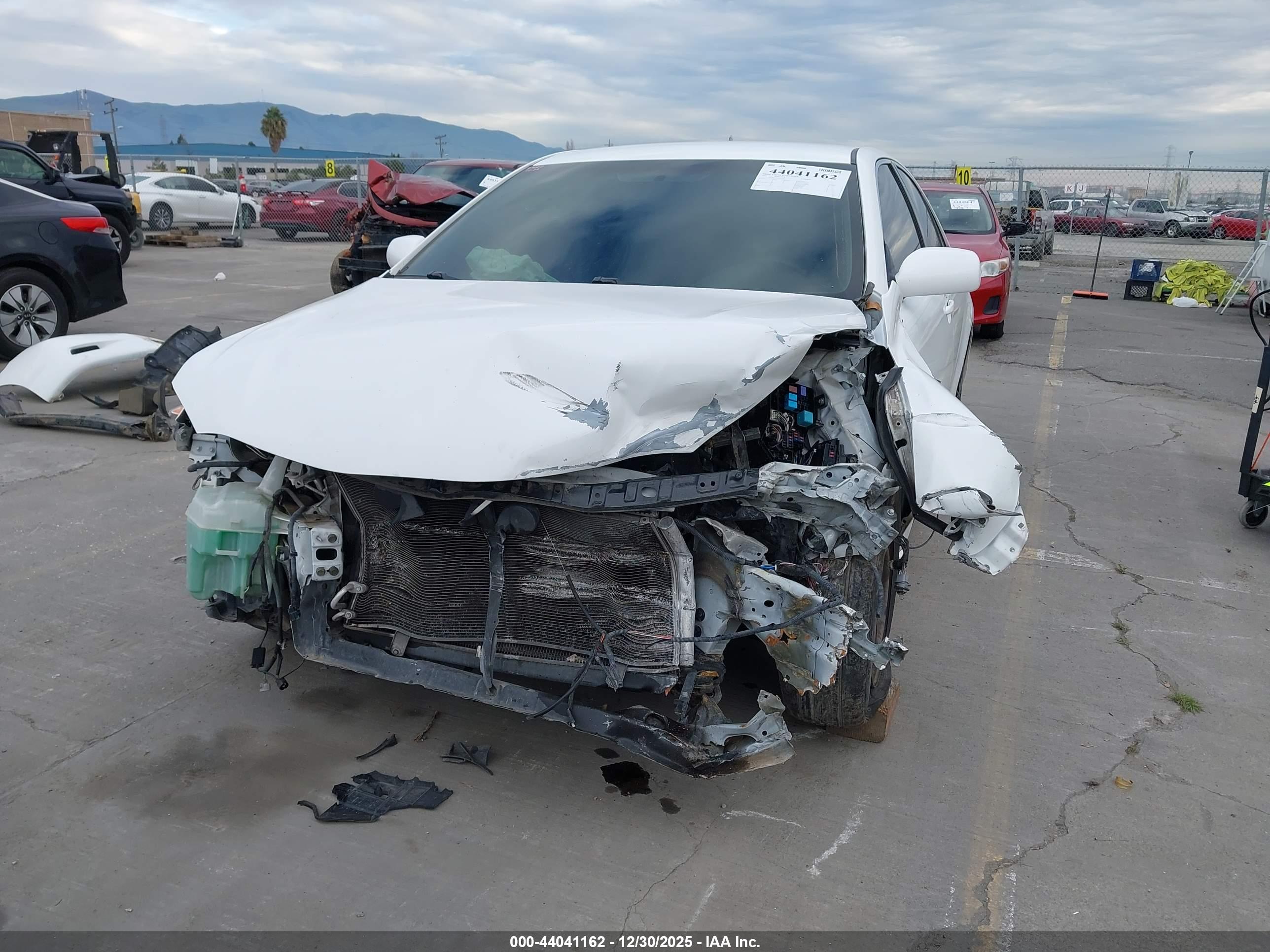TOYOTA CAMRY image 6
