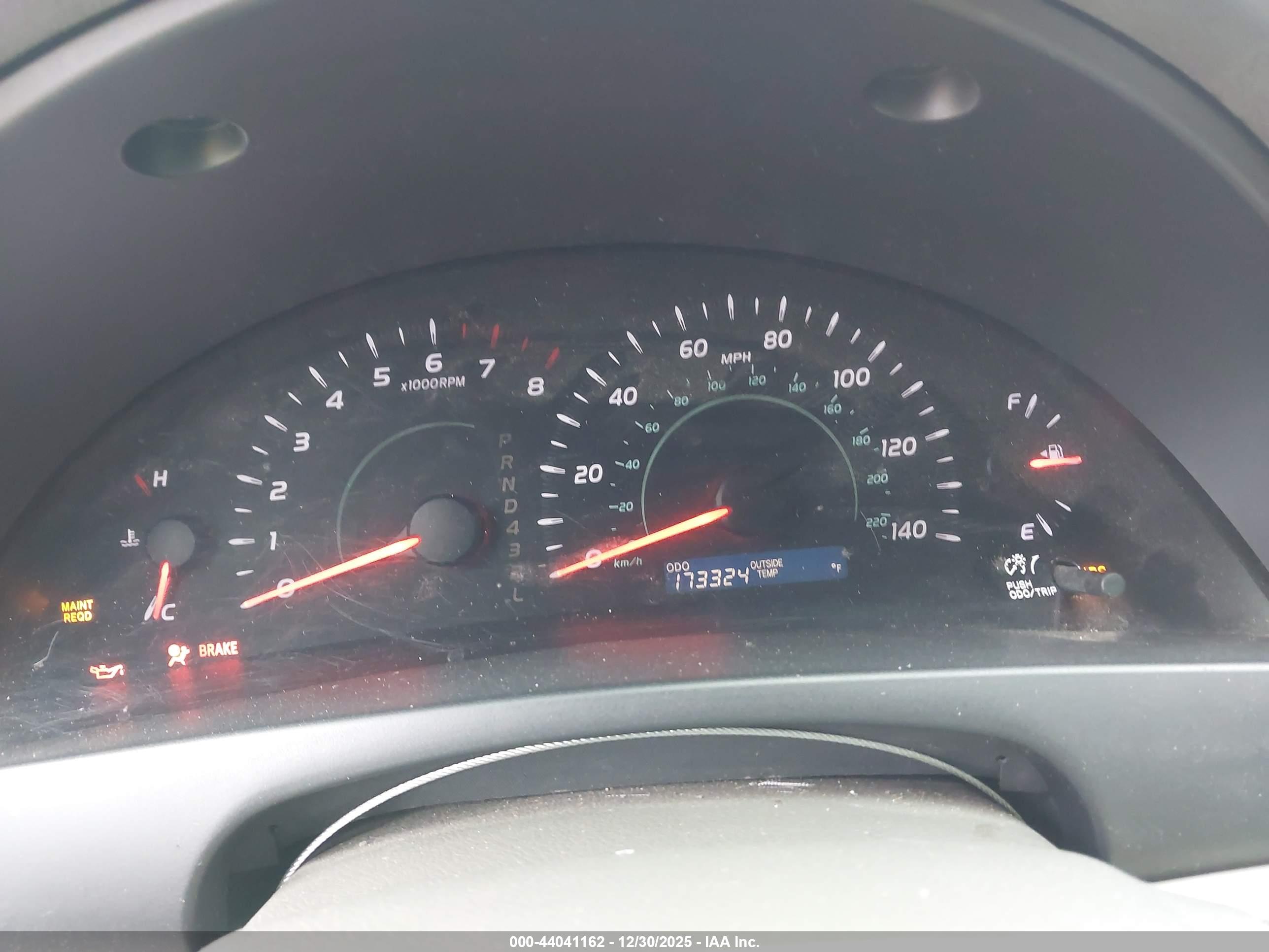 TOYOTA CAMRY image 7