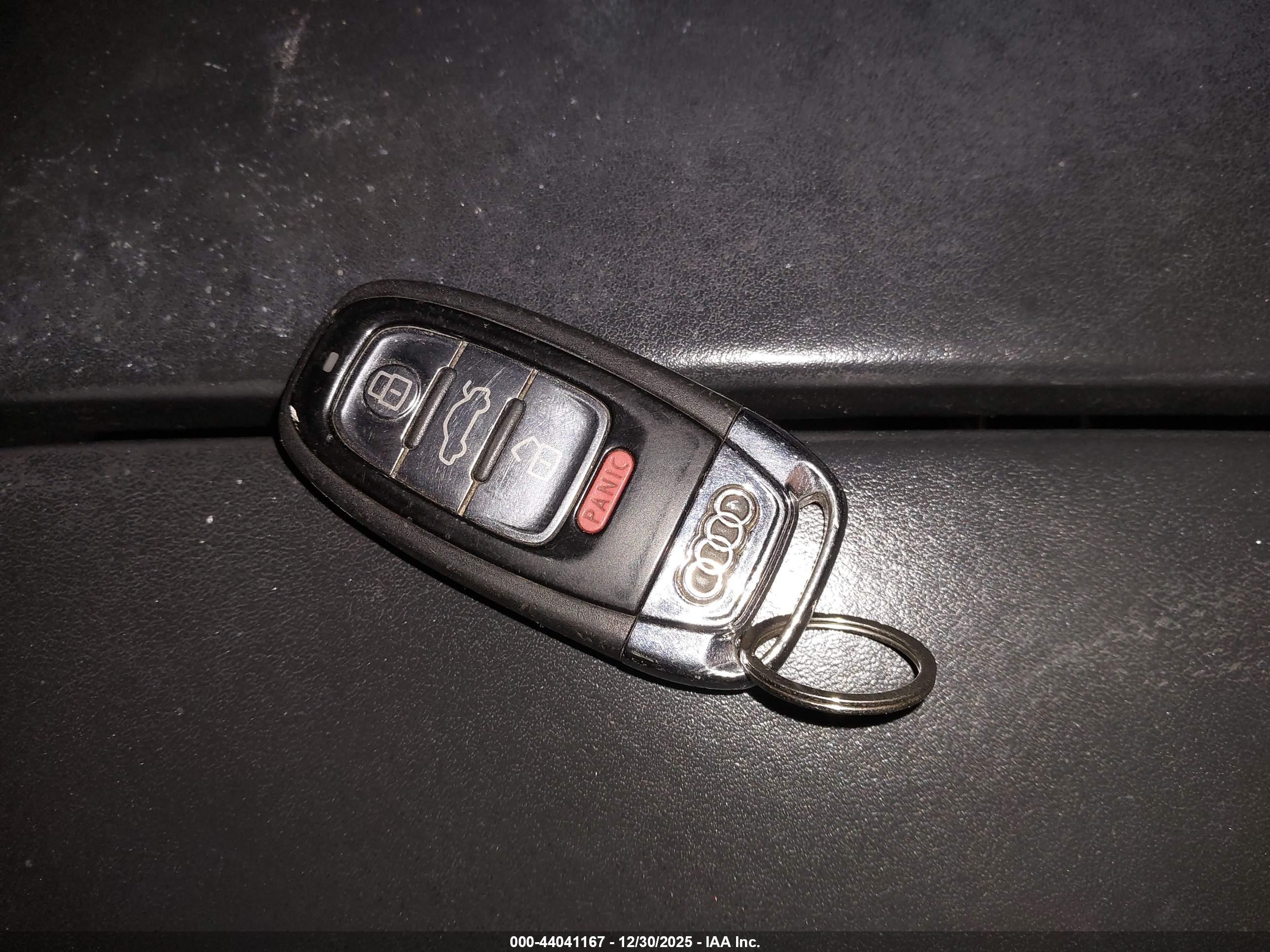 AUDI A8 image 11