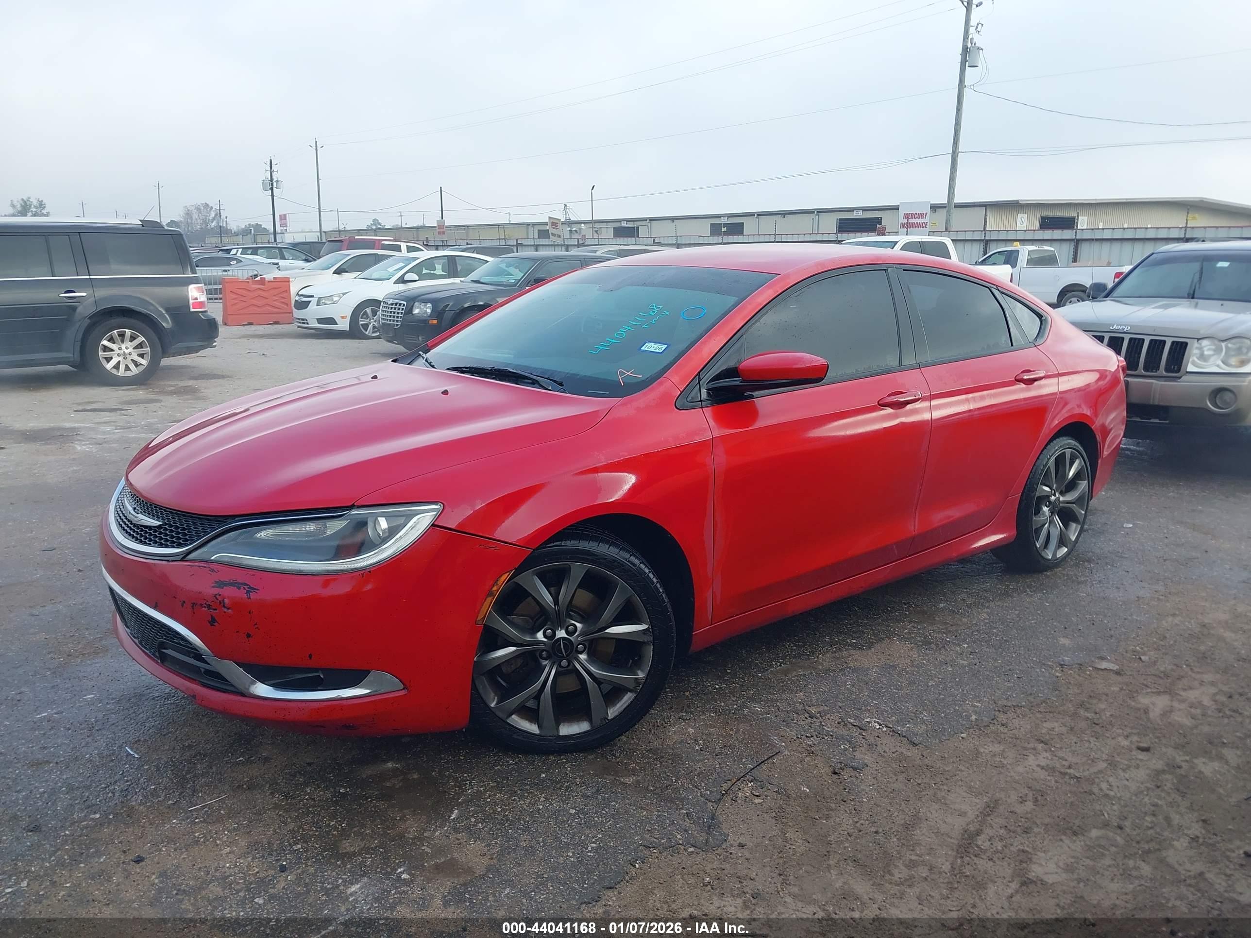 CHRYSLER 200 image 2