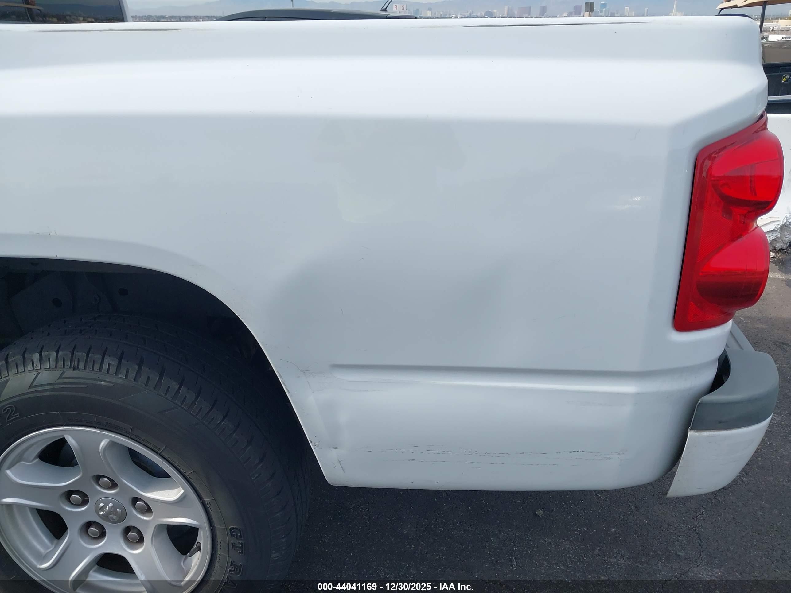 DODGE DAKOTA image 6