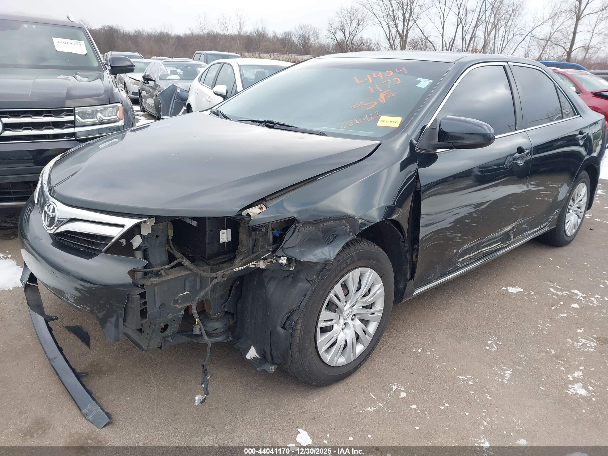 TOYOTA CAMRY image 6
