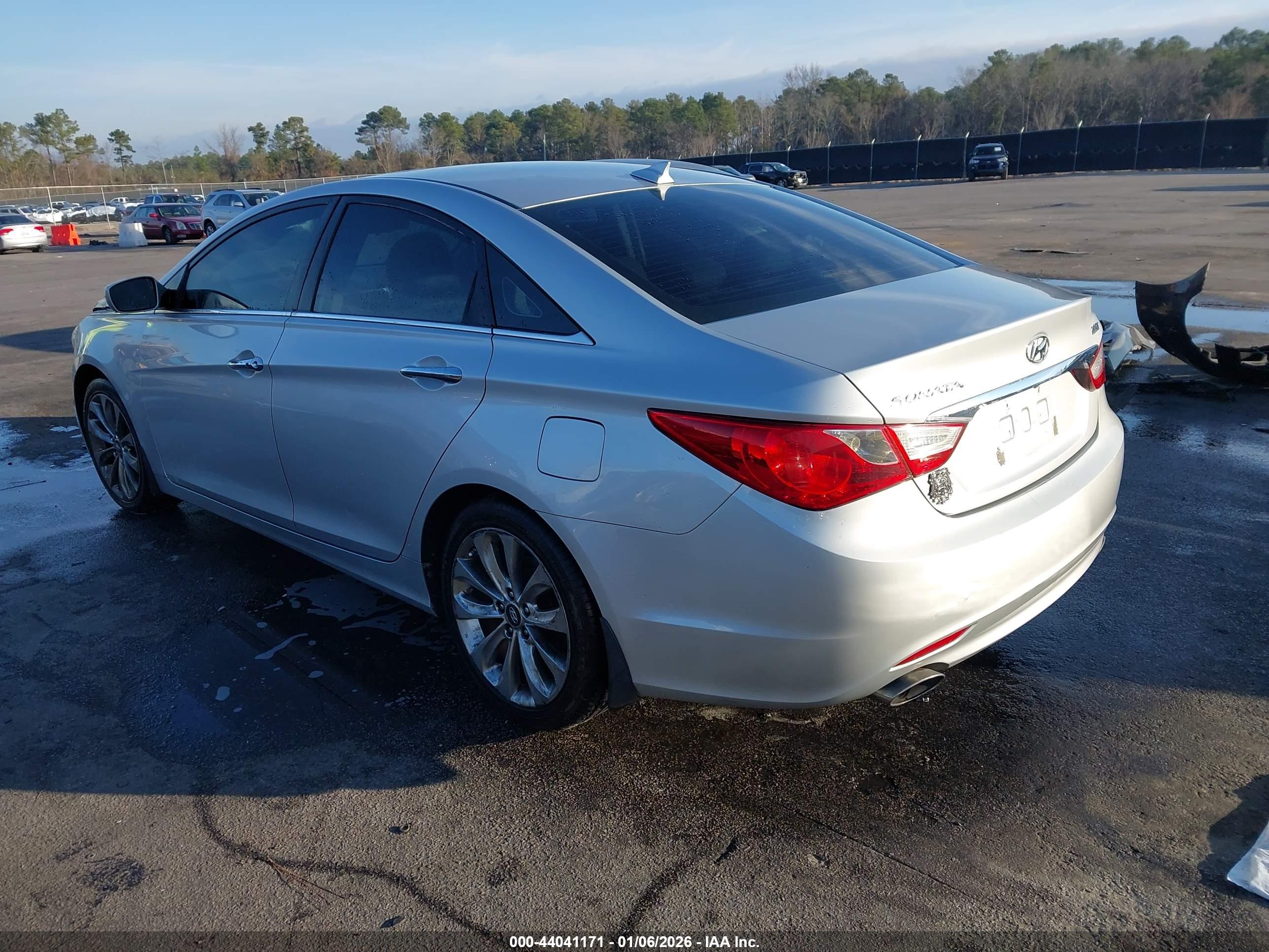 HYUNDAI SONATA image 3