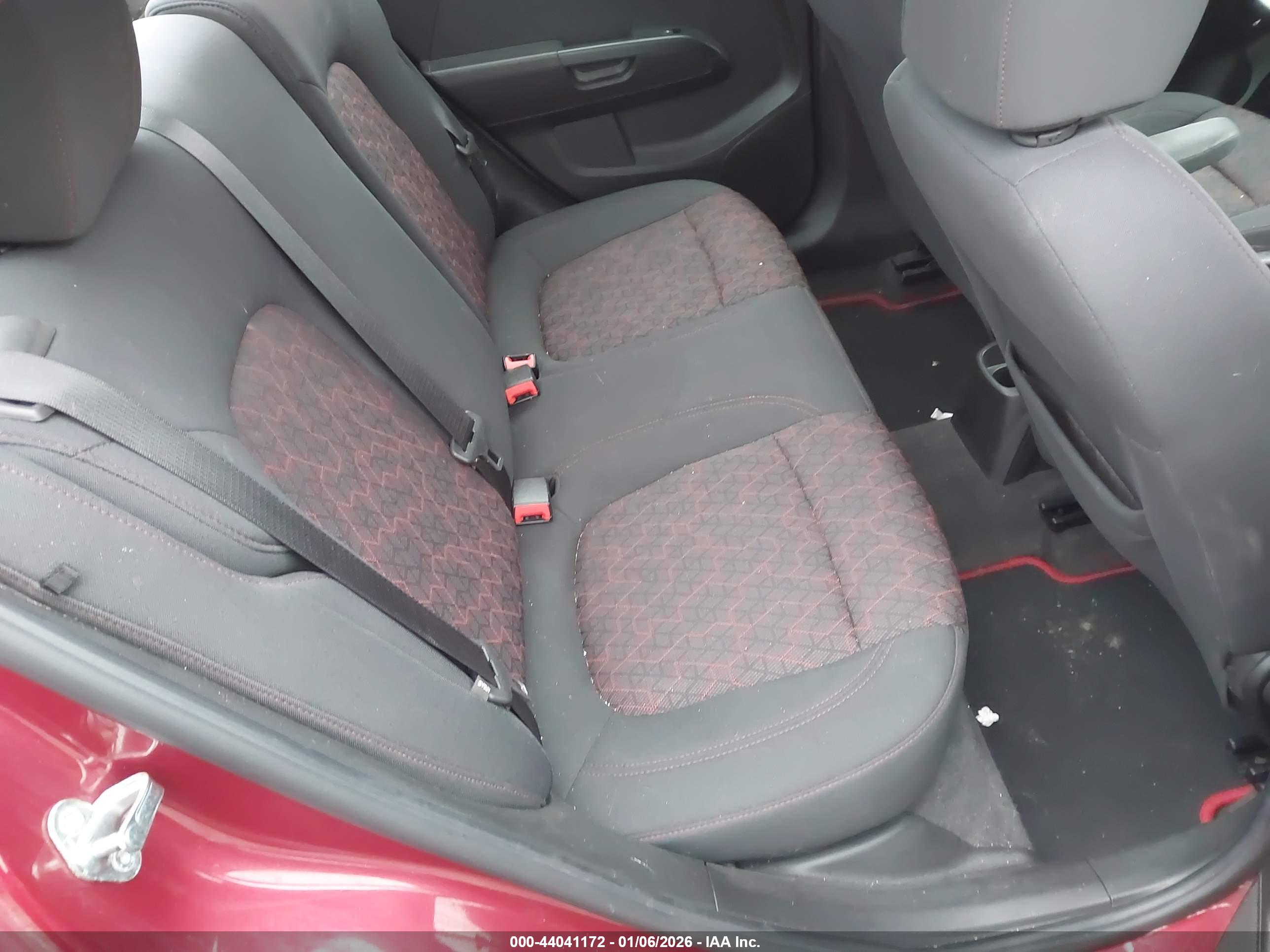 CHEVROLET SONIC image 8