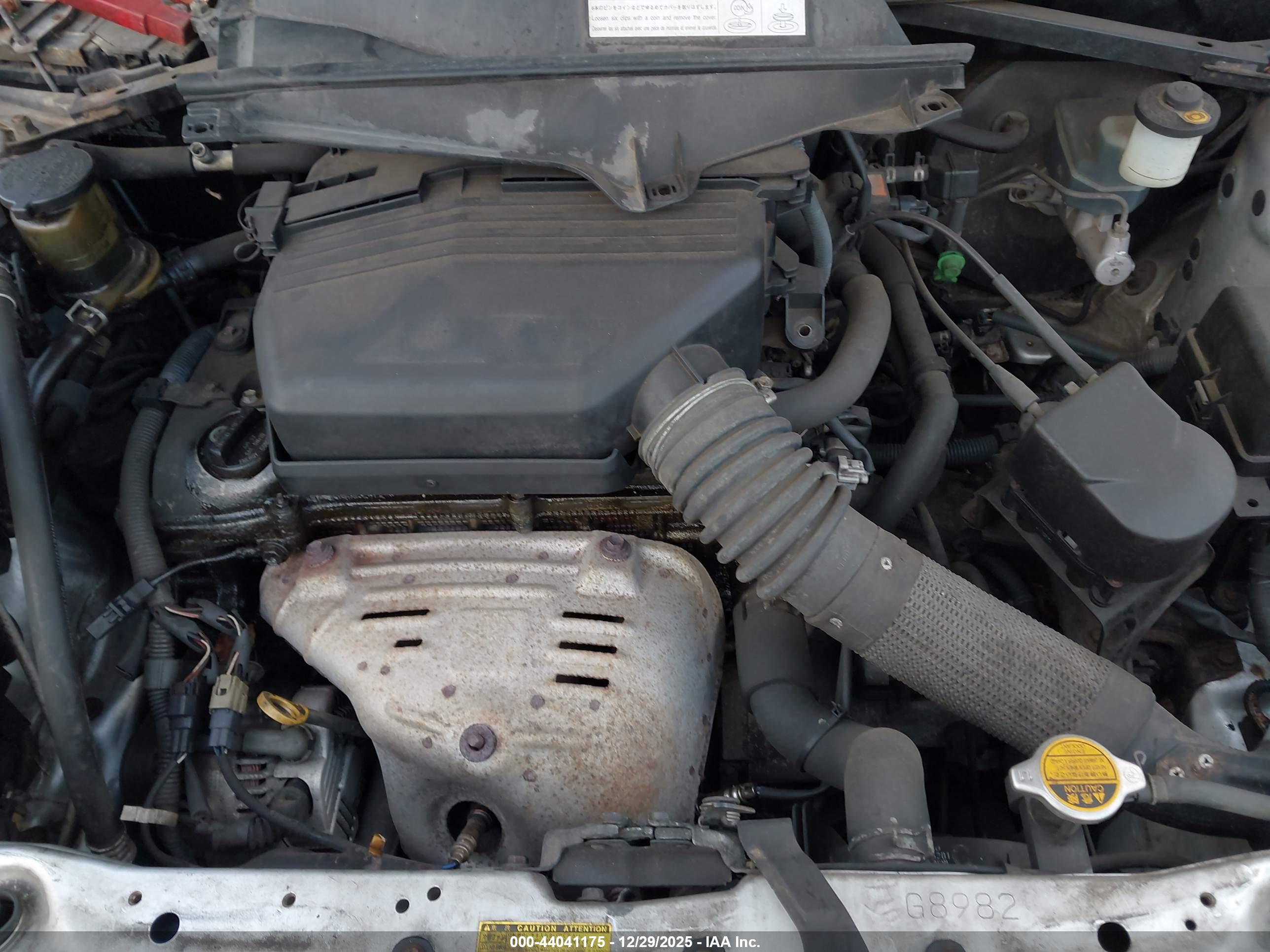 TOYOTA RAV4 image 10