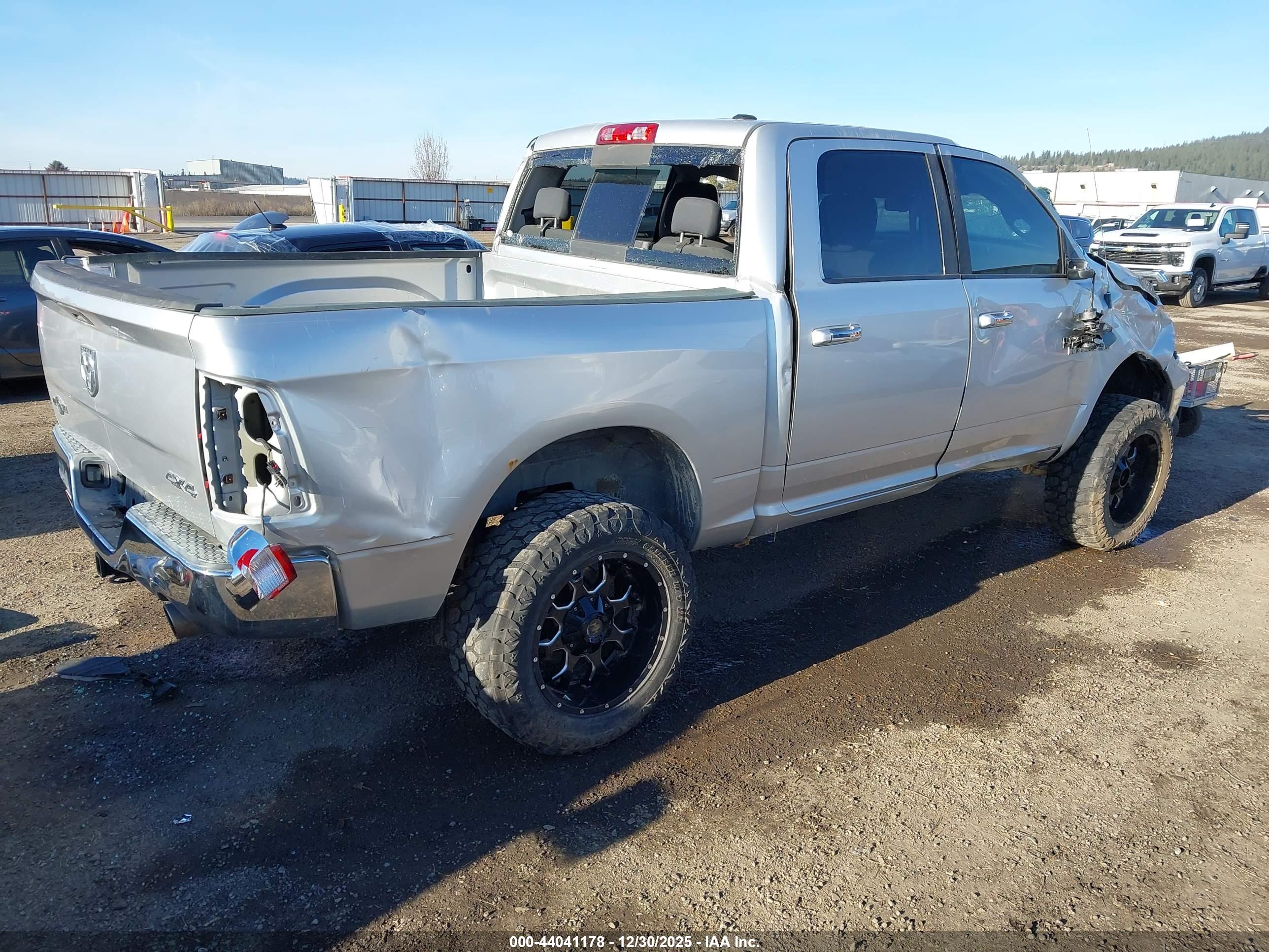 DODGE RAM image 4