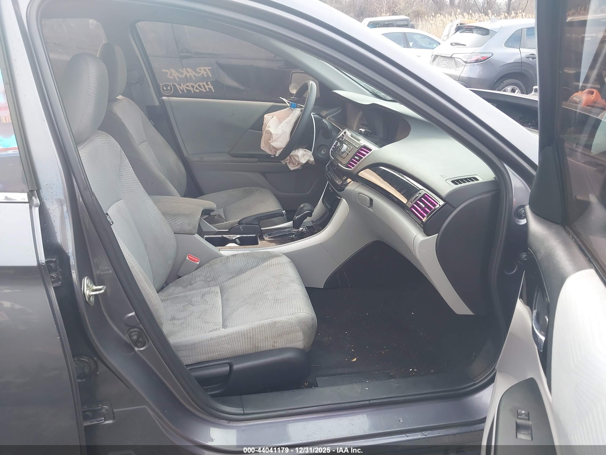 HONDA ACCORD image 5