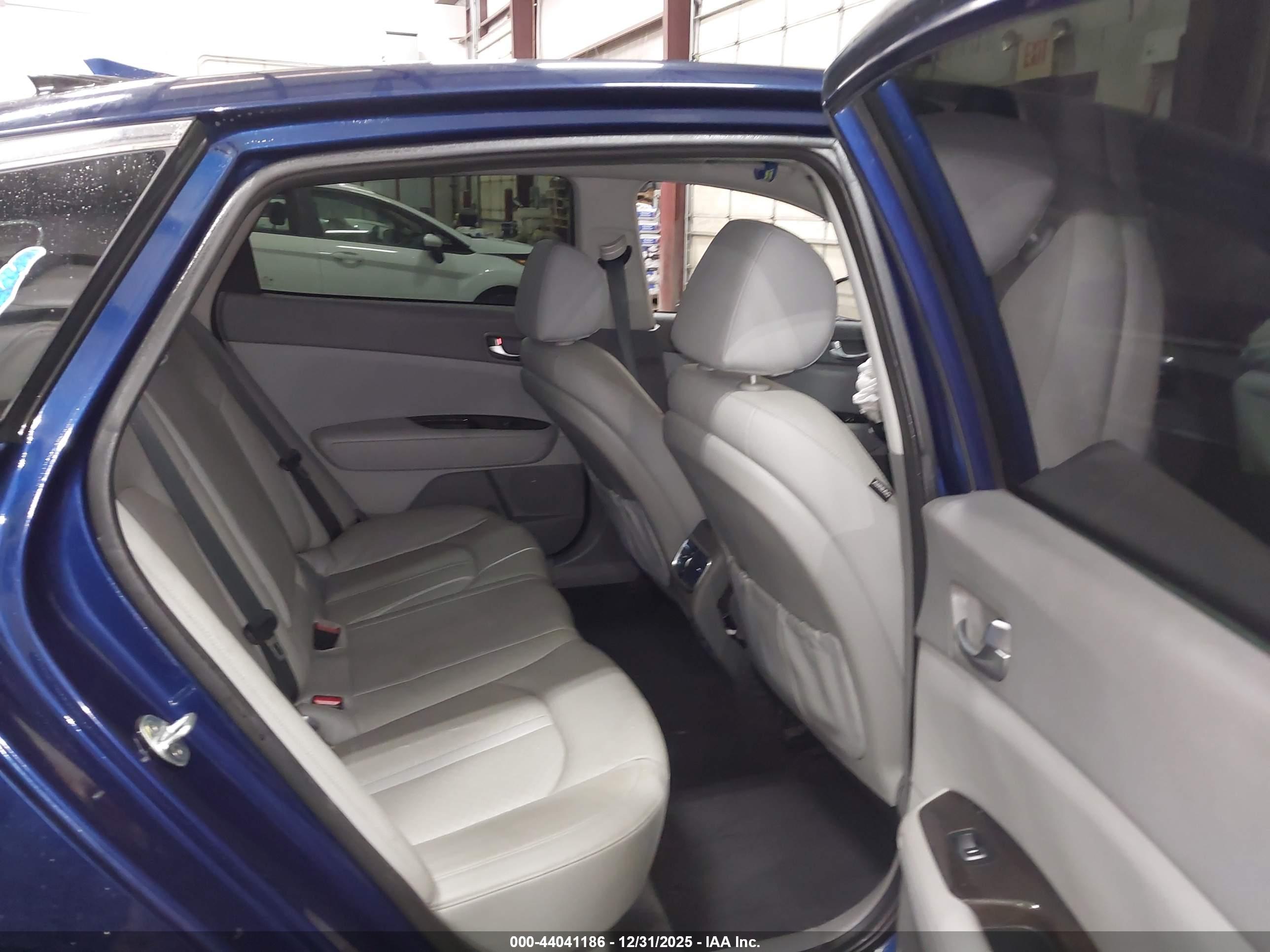 KIA OPTIMA image 8