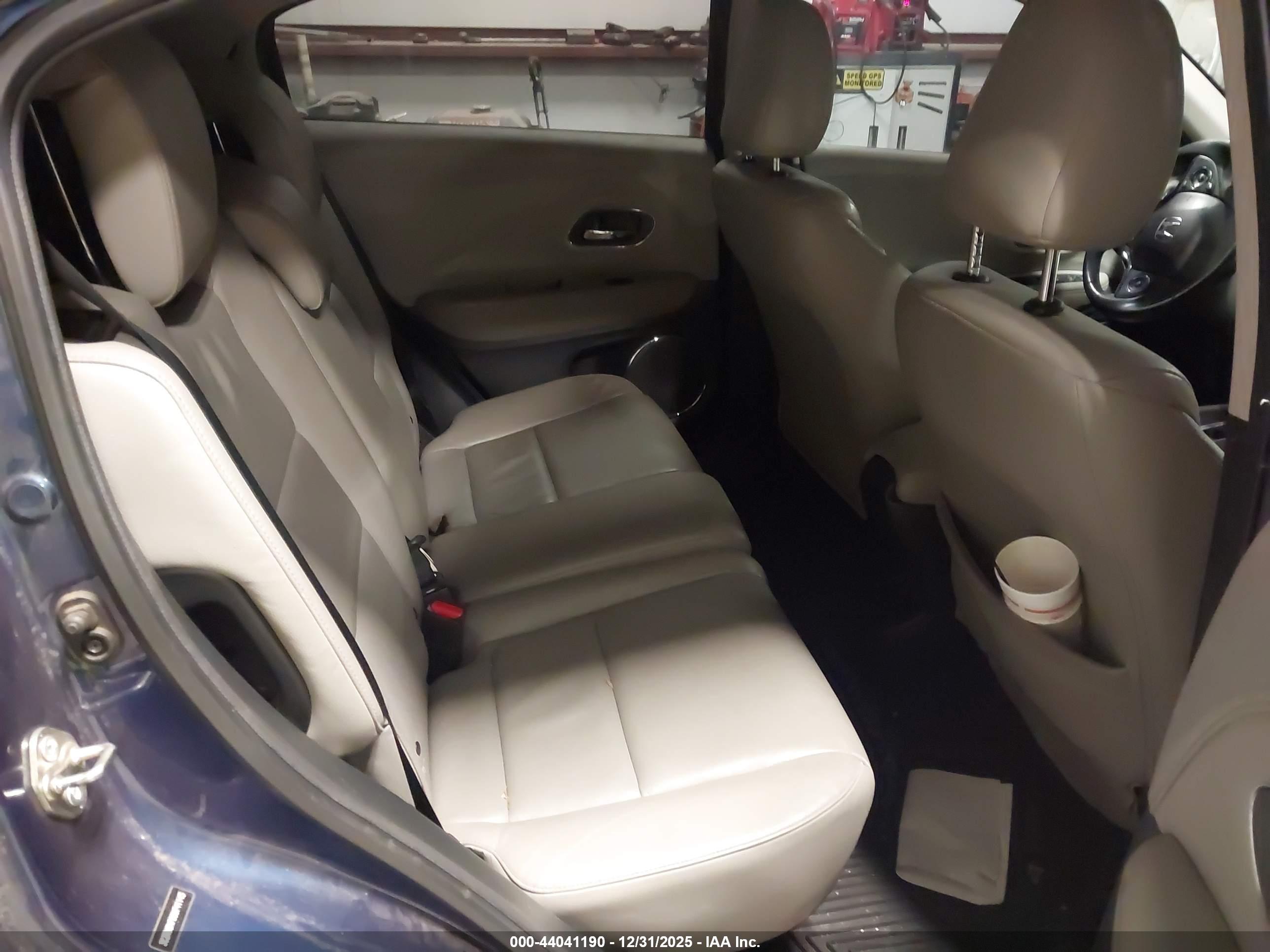 HONDA HR-V image 8