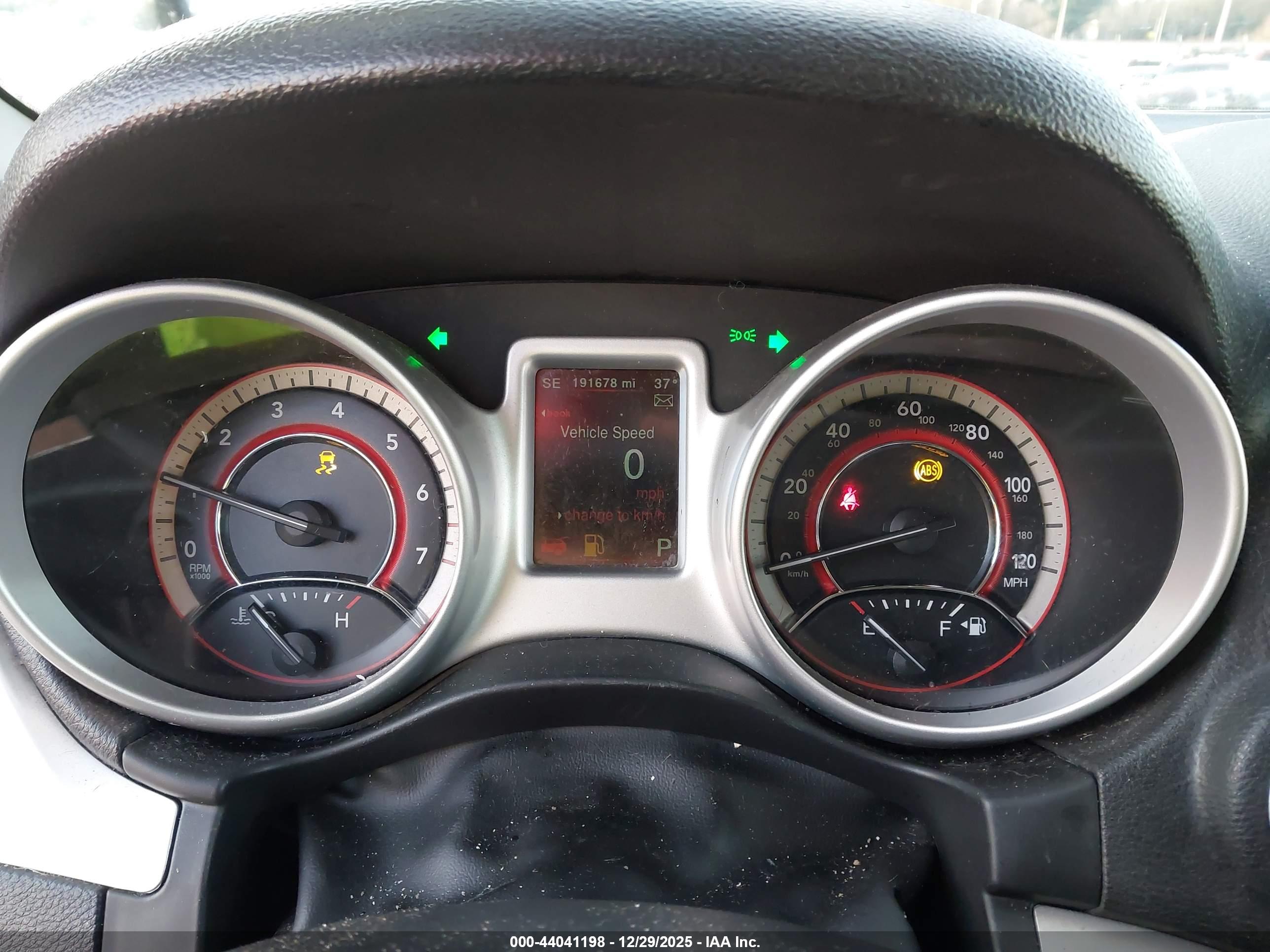 DODGE JOURNEY image 7