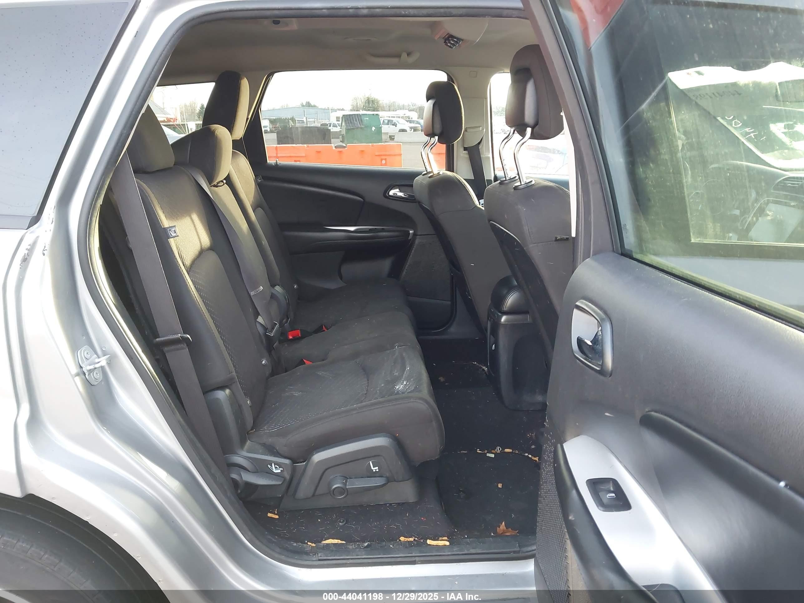DODGE JOURNEY image 8