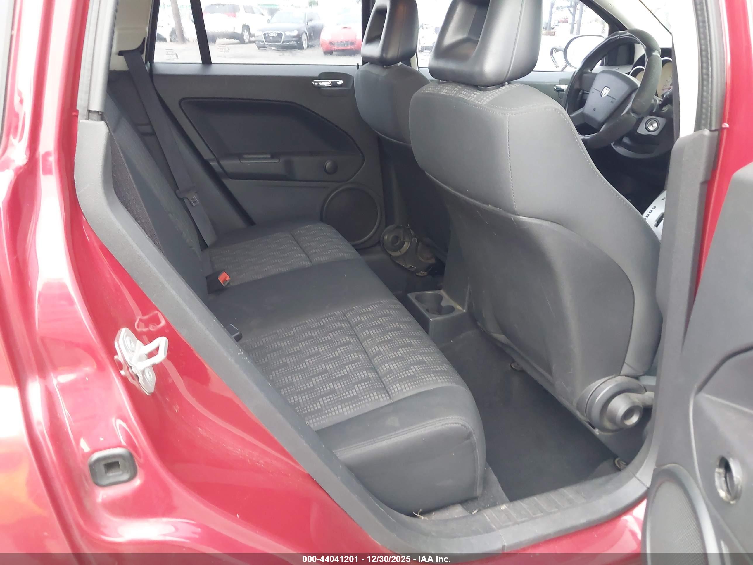 DODGE CALIBER image 8