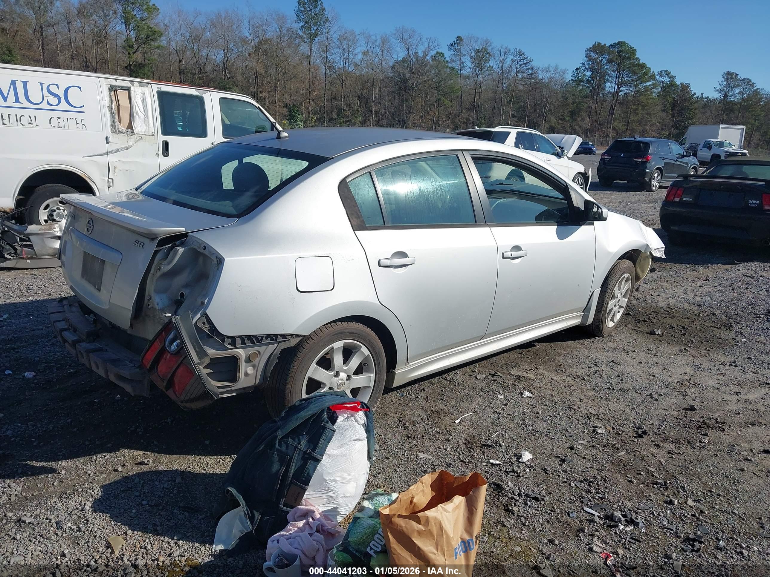 NISSAN SENTRA image 4