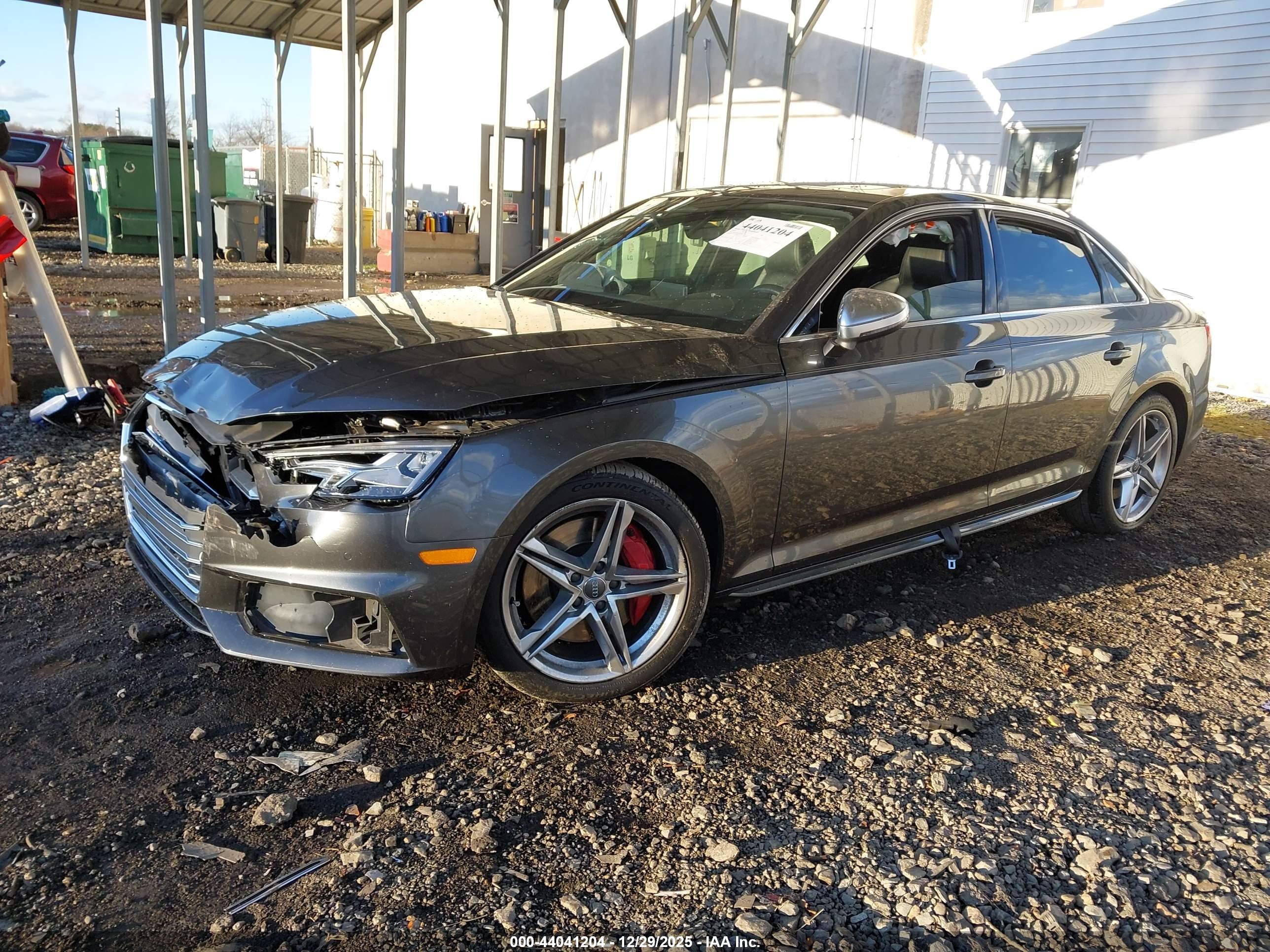 AUDI S4 image 2