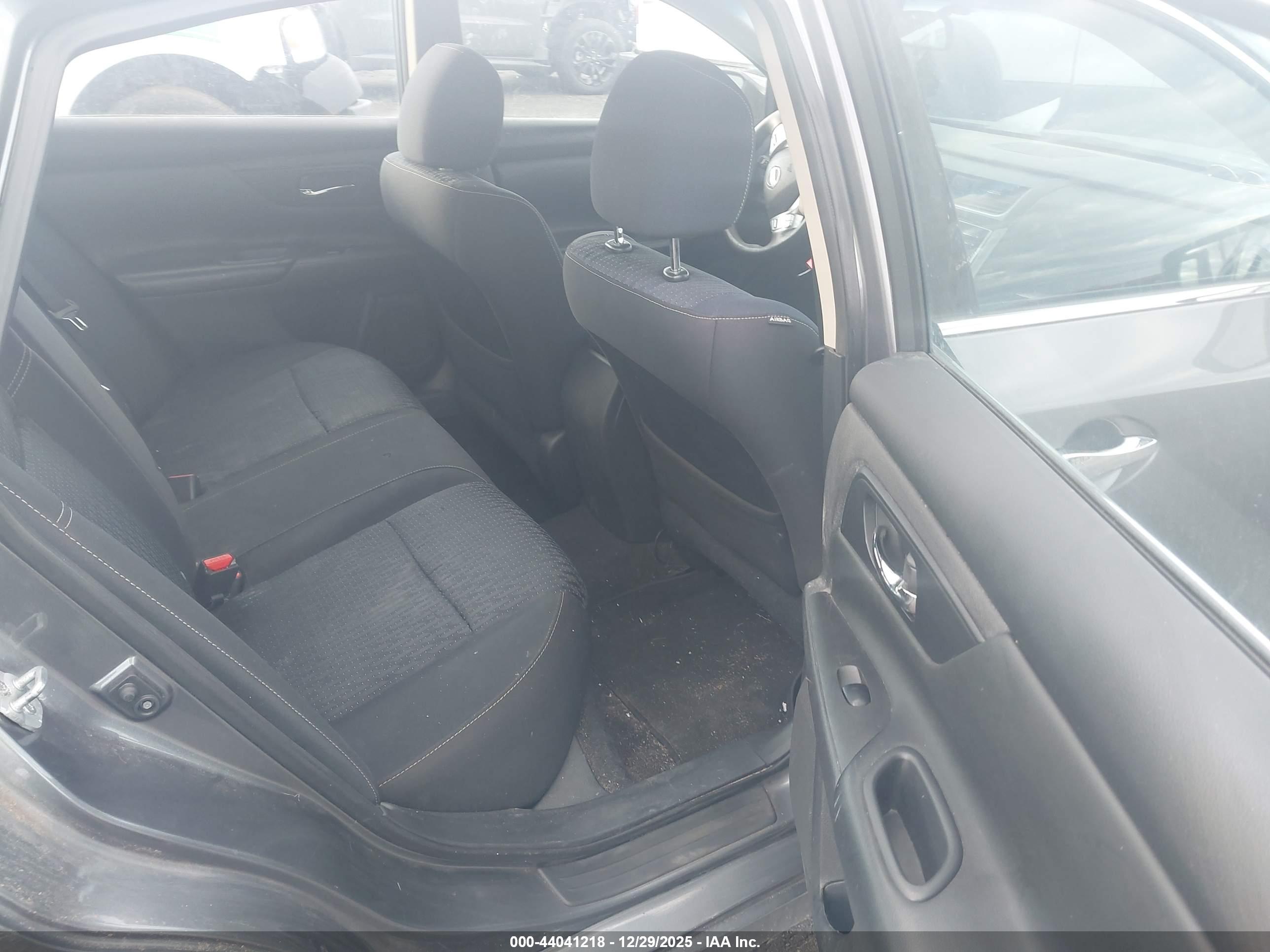 NISSAN ALTIMA image 8