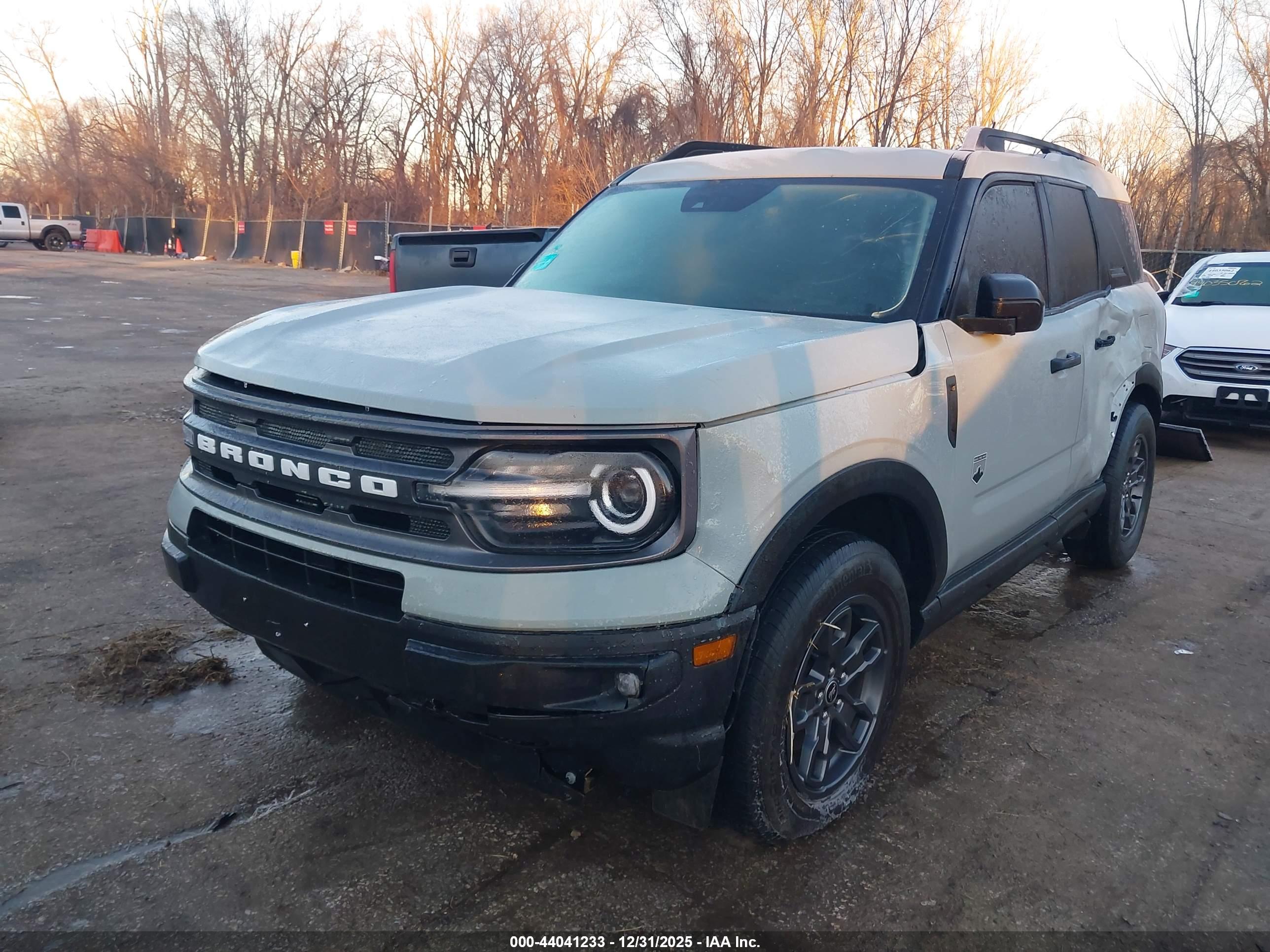 FORD BRONCO image 2