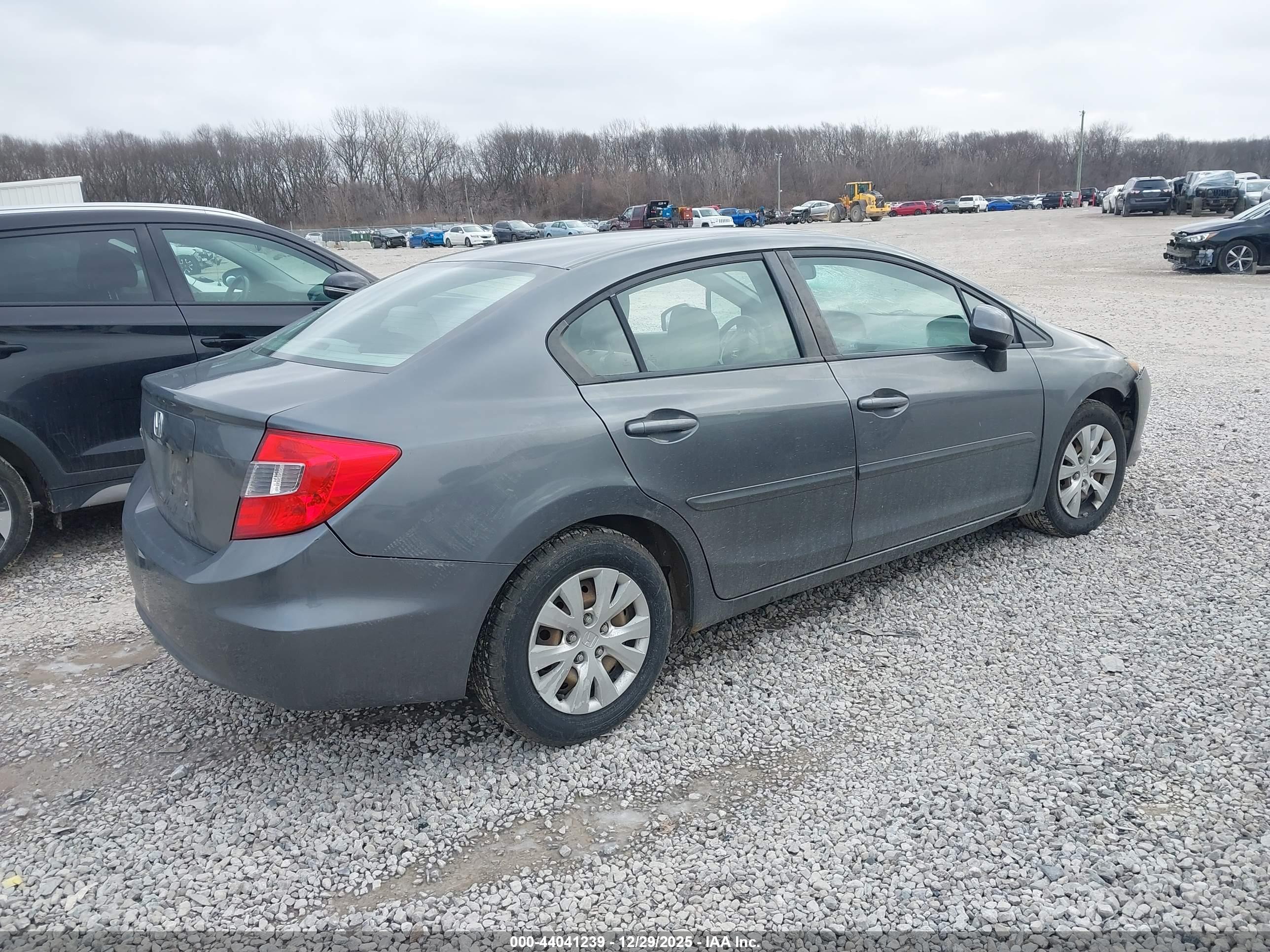 HONDA CIVIC image 4