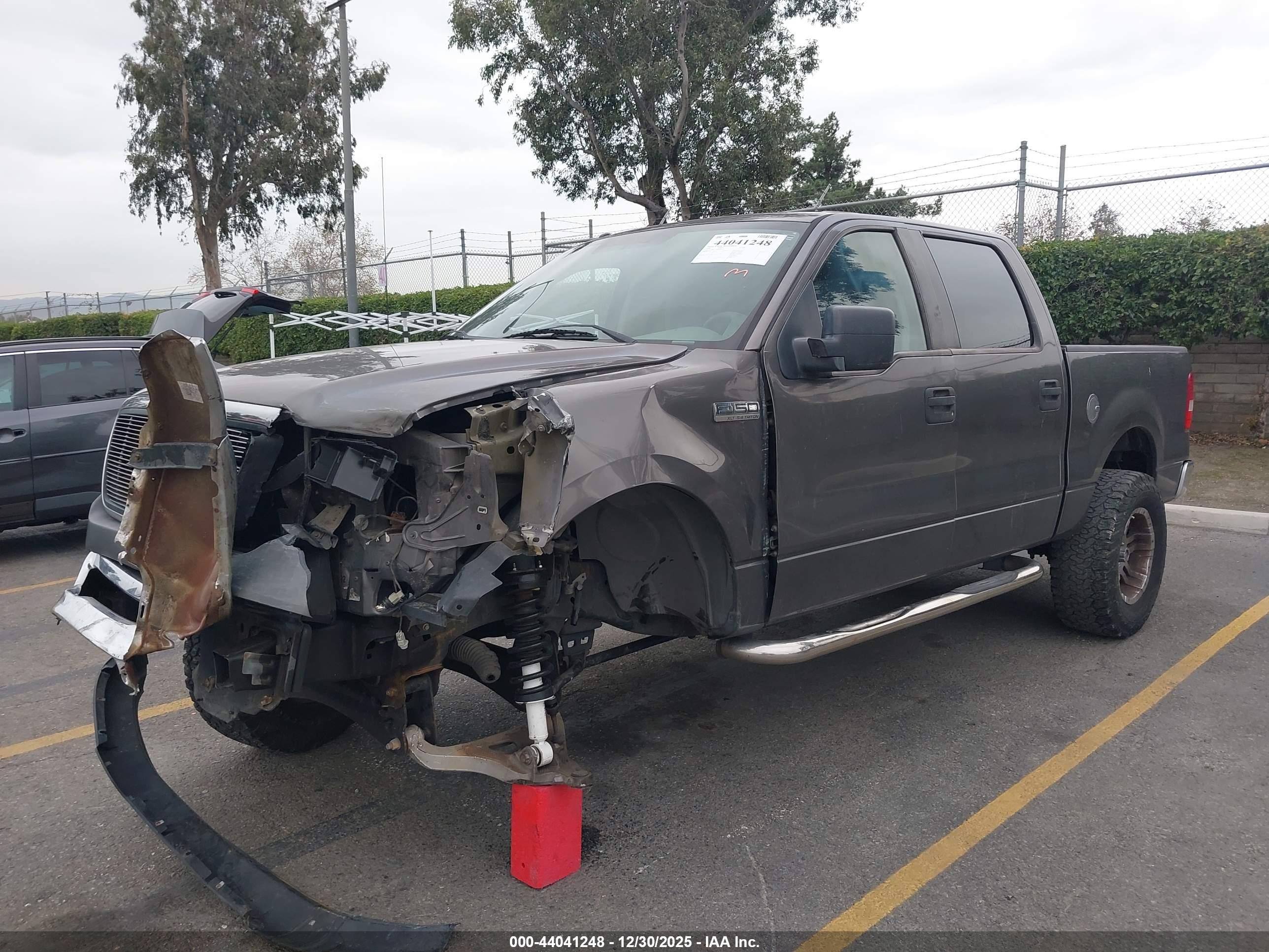 FORD F-150 image 2