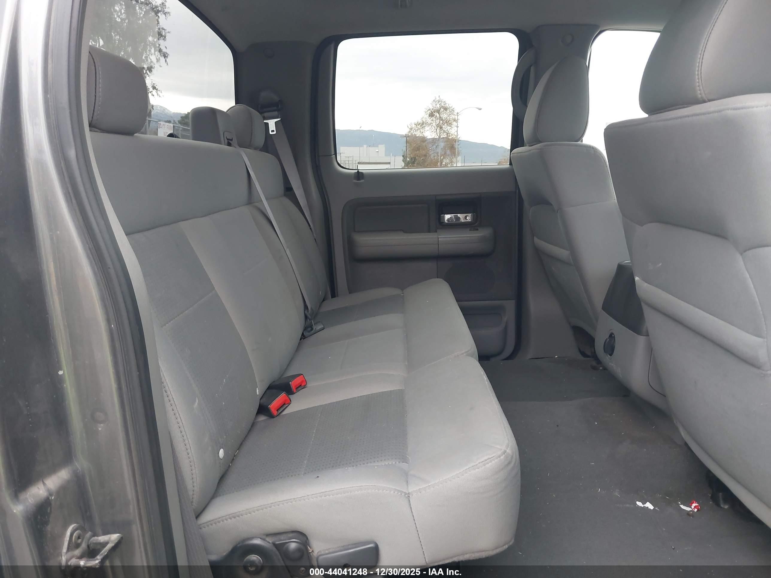FORD F-150 image 8