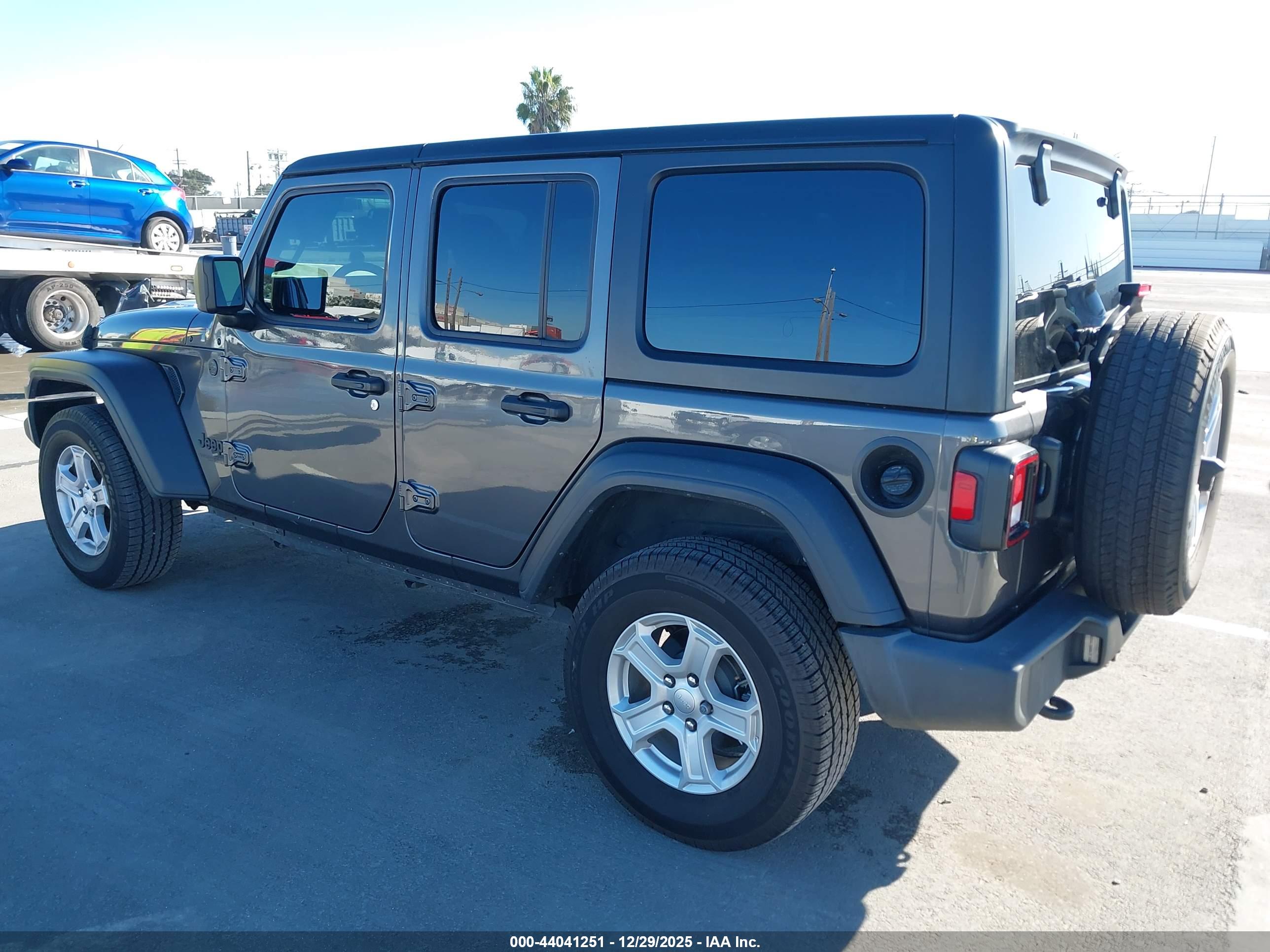 JEEP WRANGLER image 3