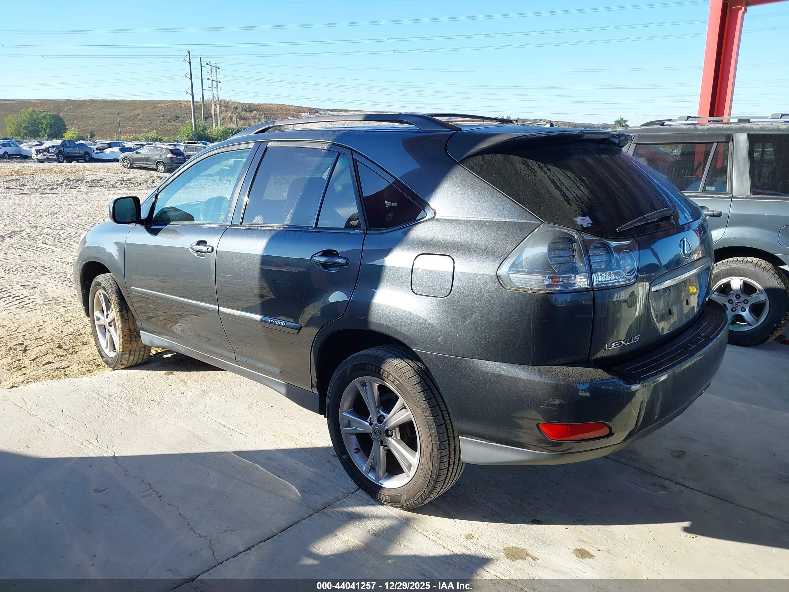 LEXUS RX image 3