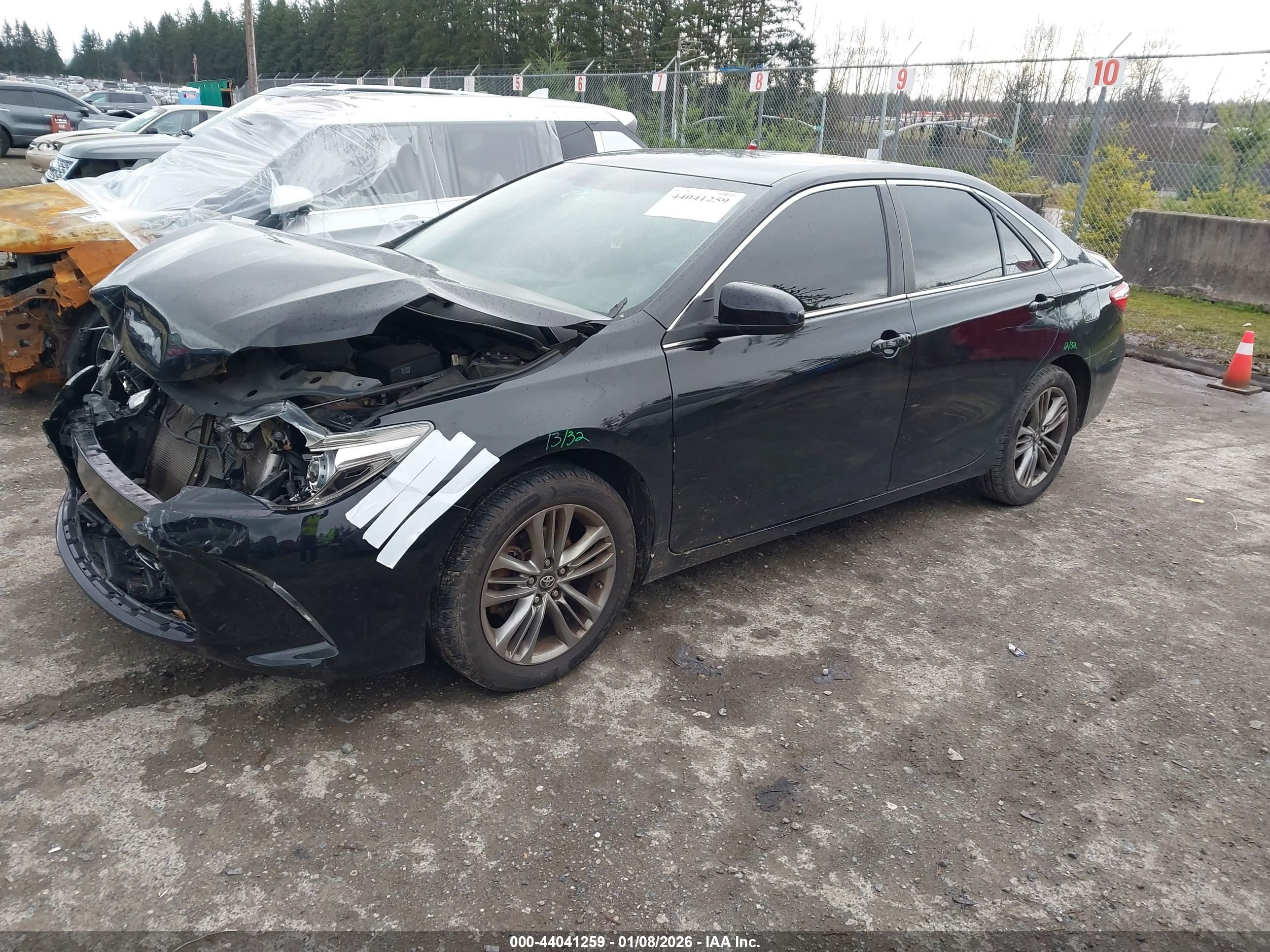TOYOTA CAMRY image 2