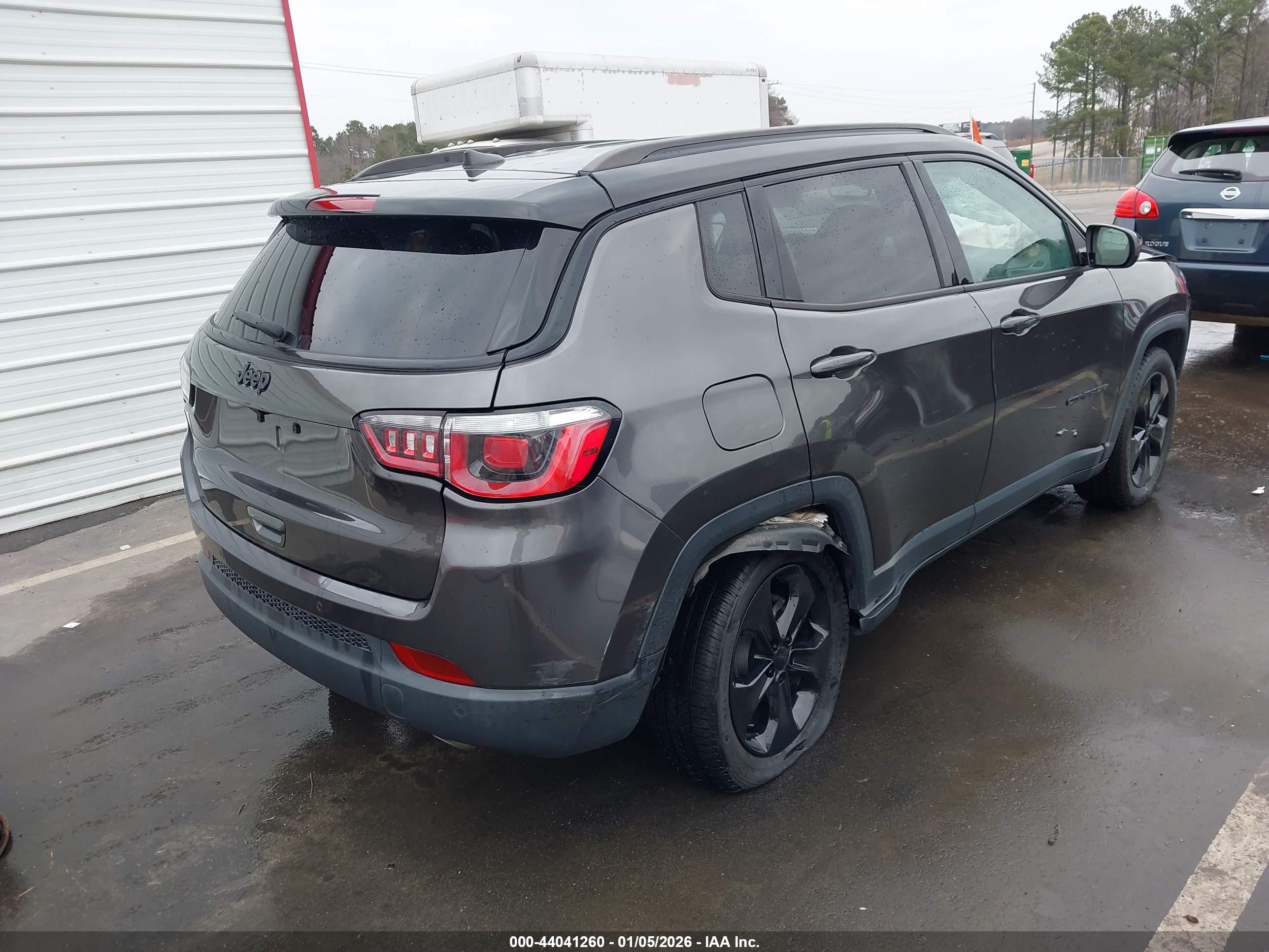 JEEP COMPASS image 4
