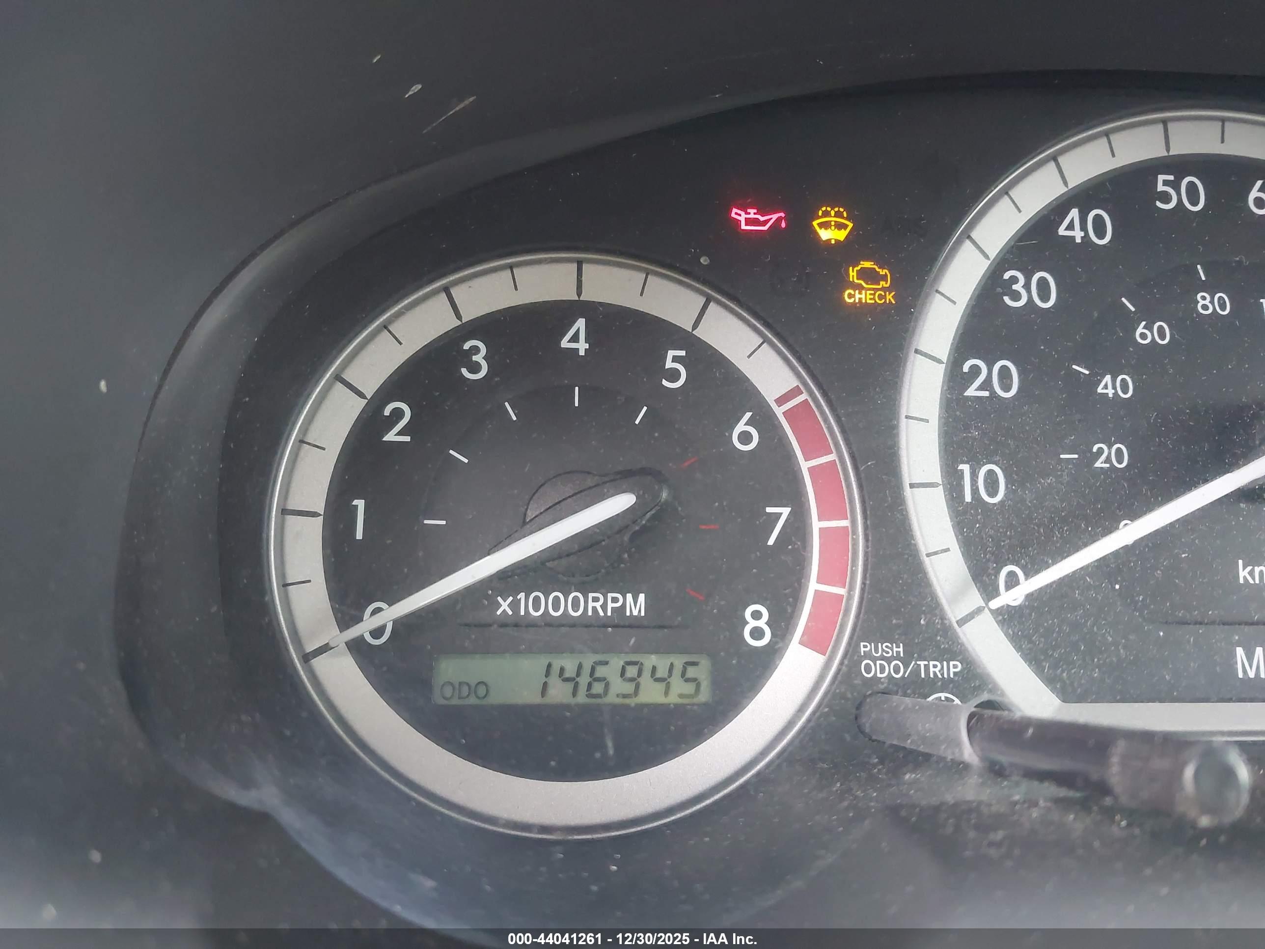 TOYOTA SIENNA image 7