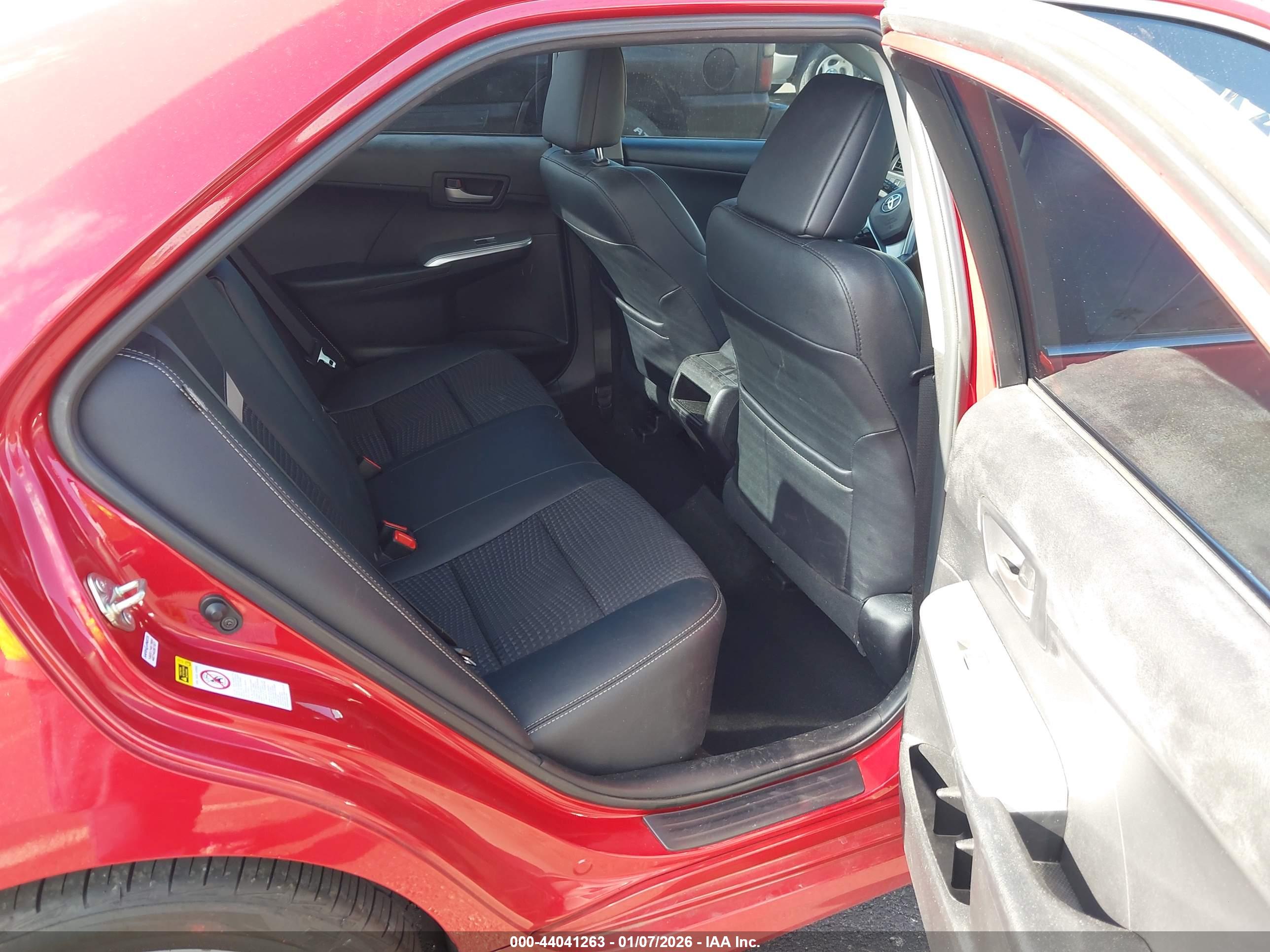 TOYOTA CAMRY image 8
