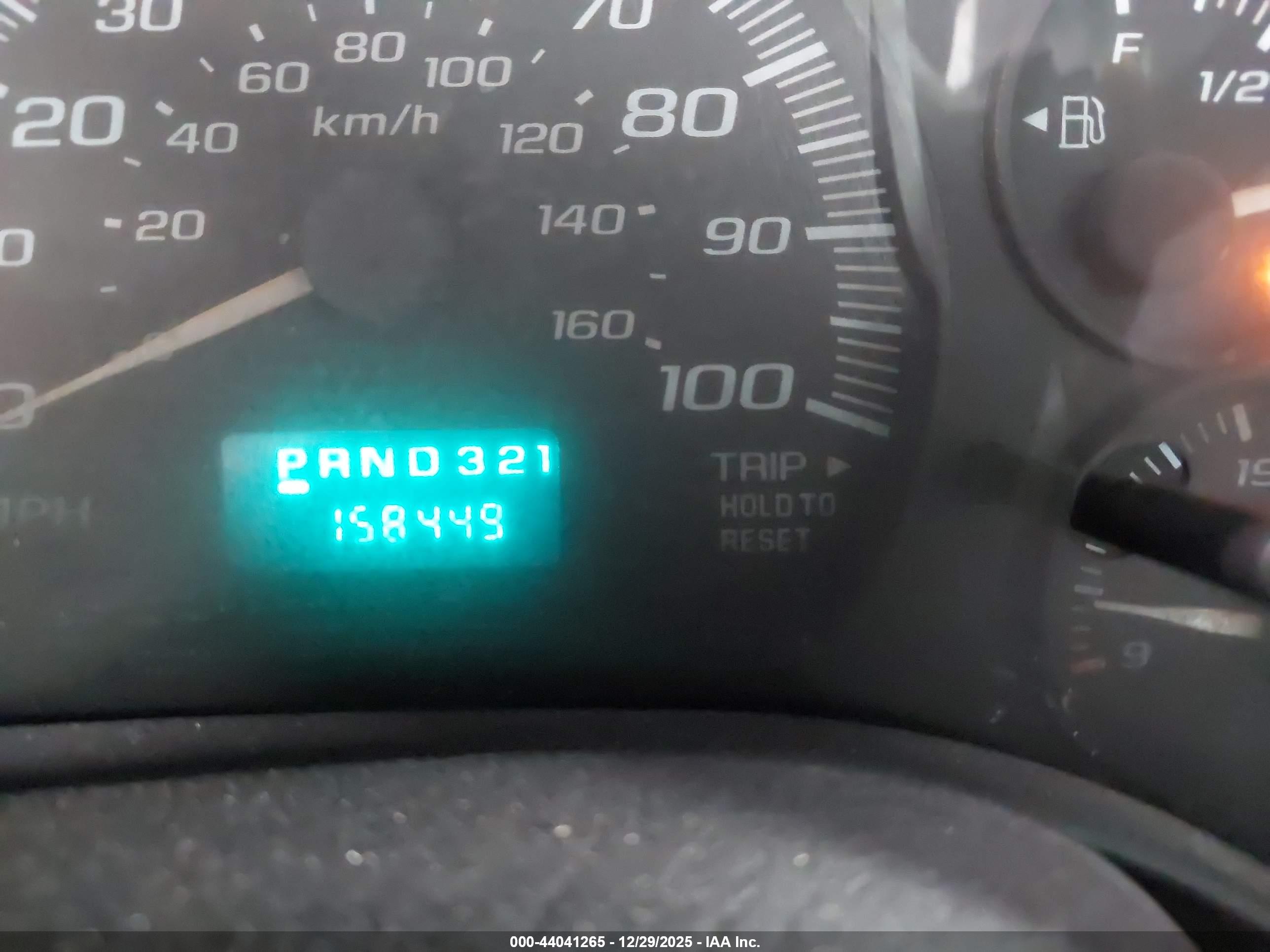 CHEVROLET EXPRESS image 7