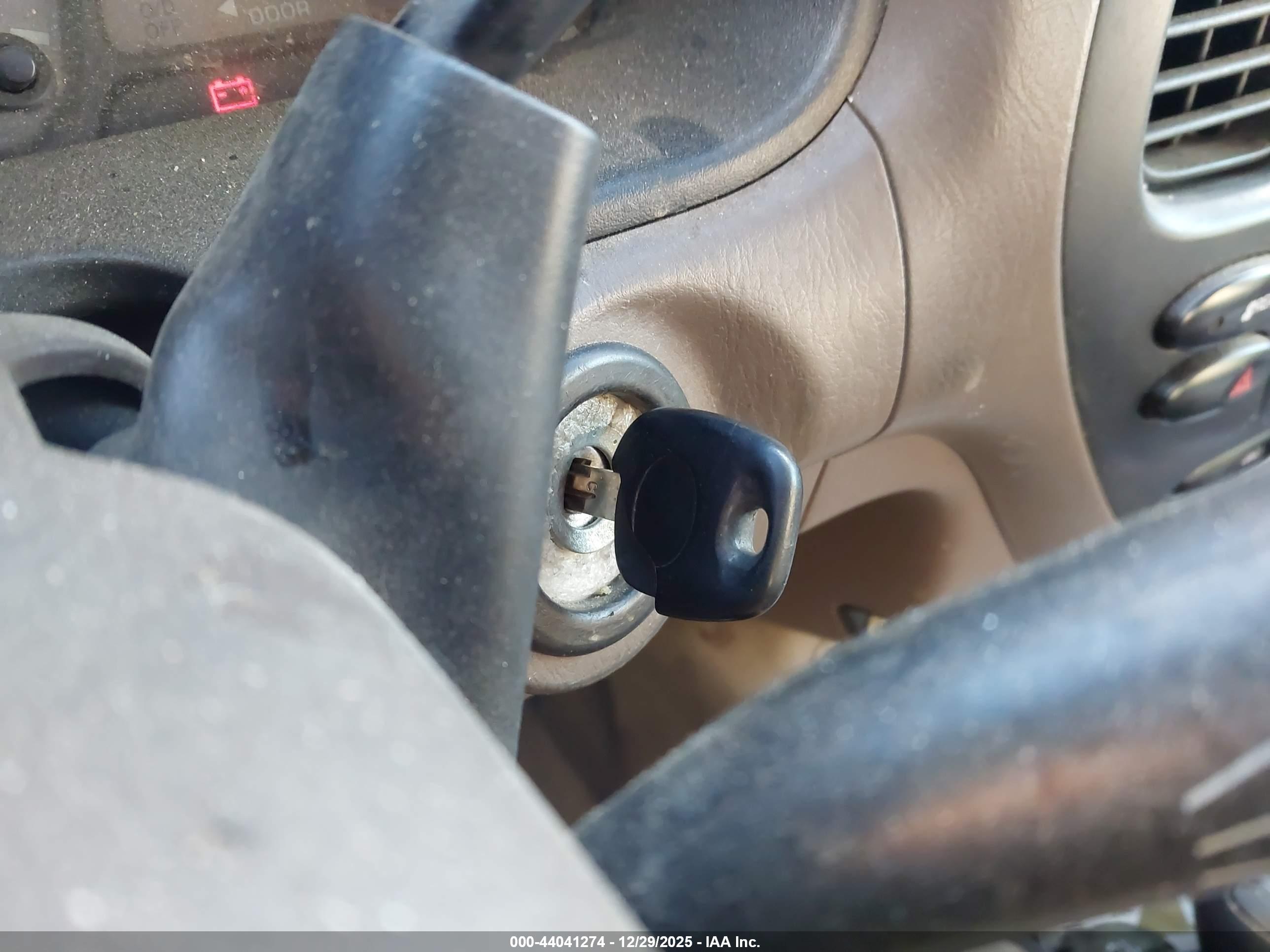 TOYOTA SEQUOIA image 11