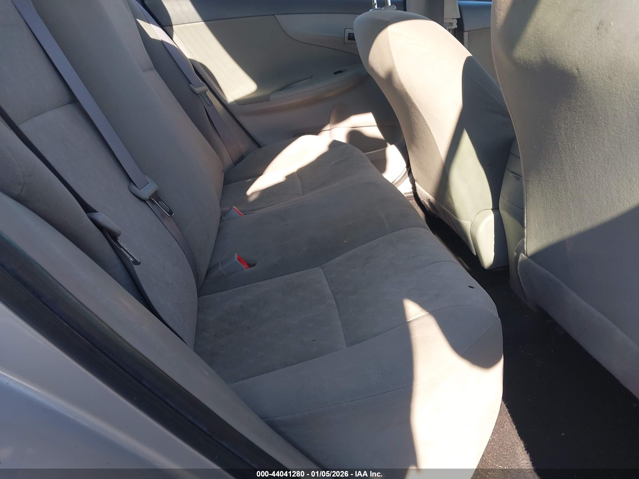 TOYOTA COROLLA image 8