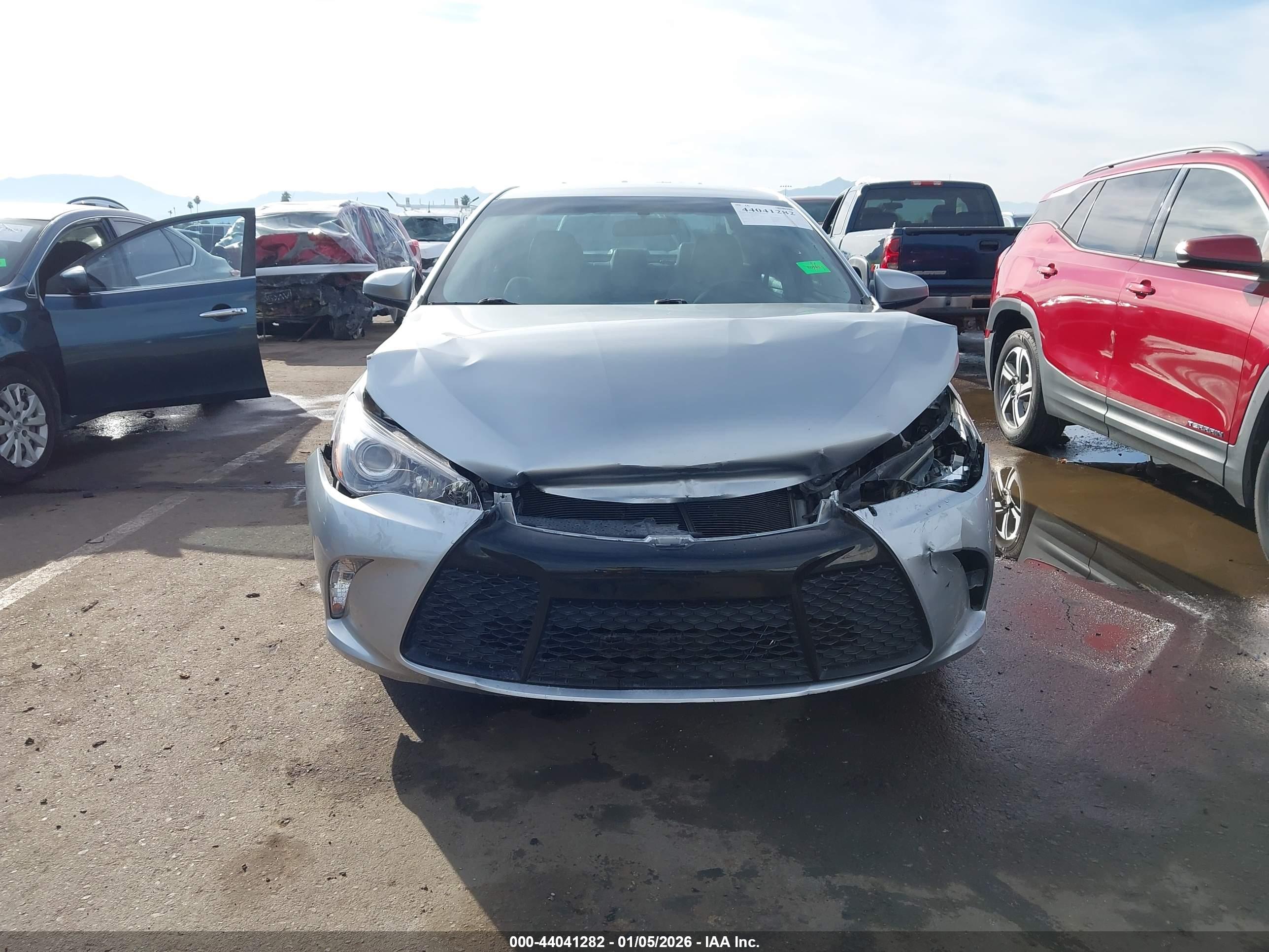 TOYOTA CAMRY image 6