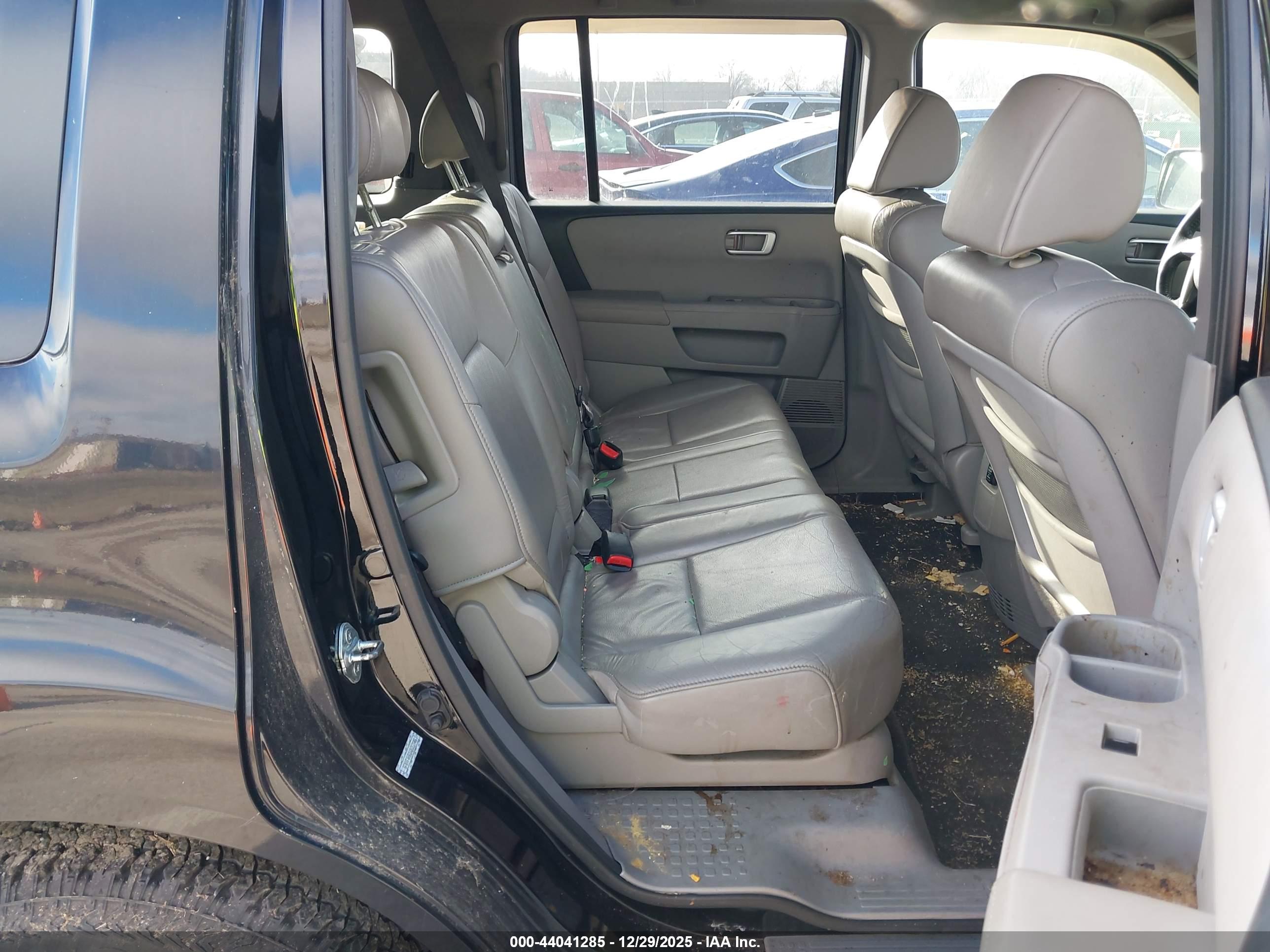 HONDA PILOT image 8