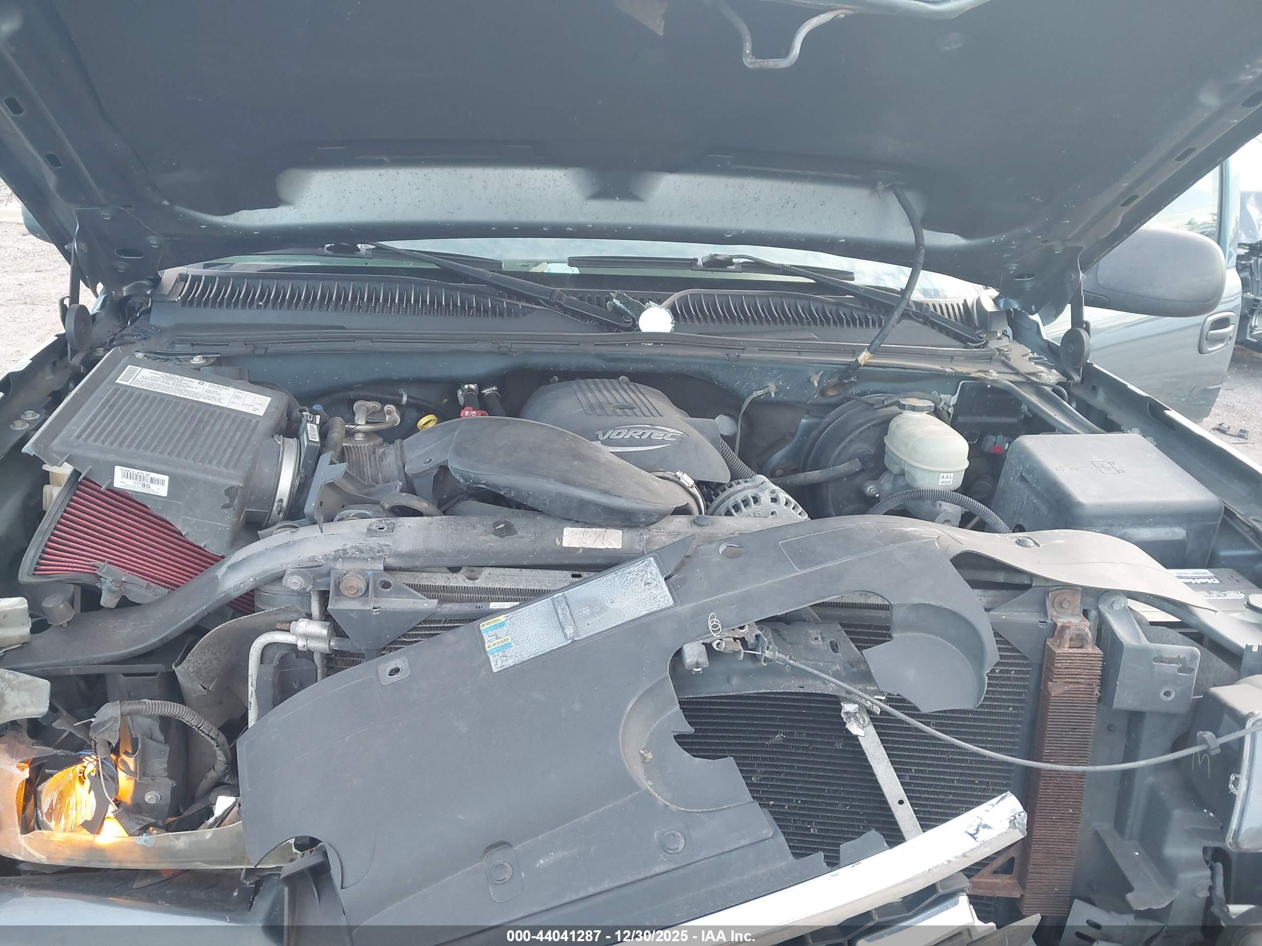 CHEVROLET SILVERADO image 10