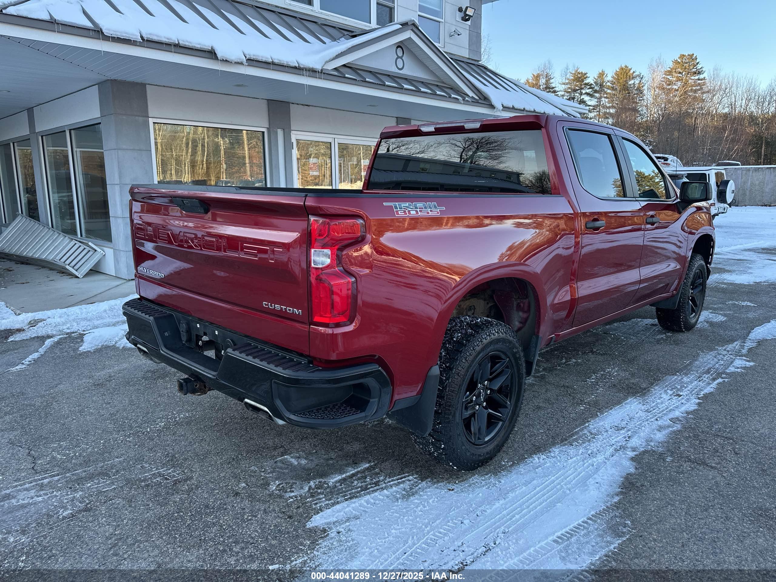 CHEVROLET SILVERADO image 4