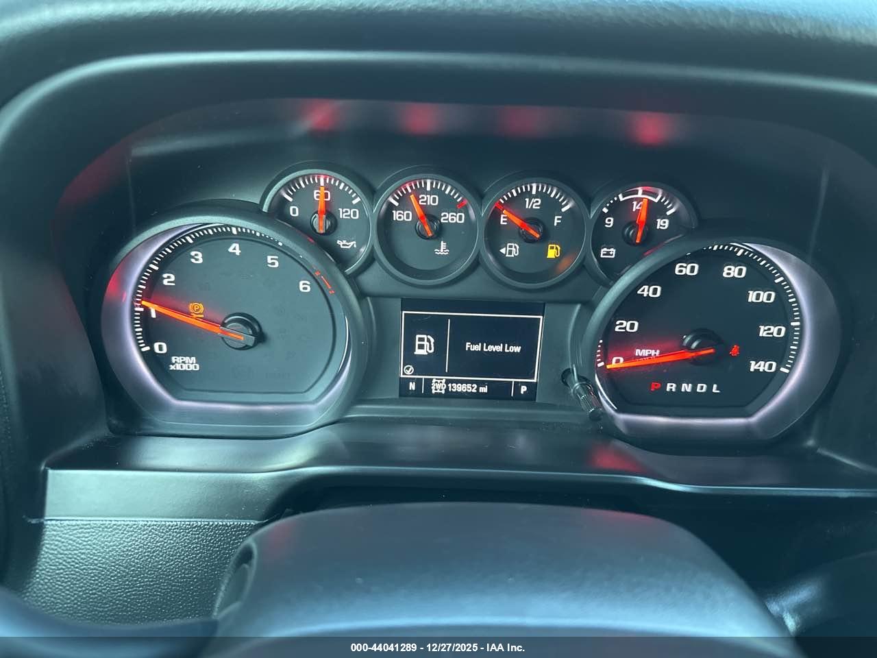 CHEVROLET SILVERADO image 7