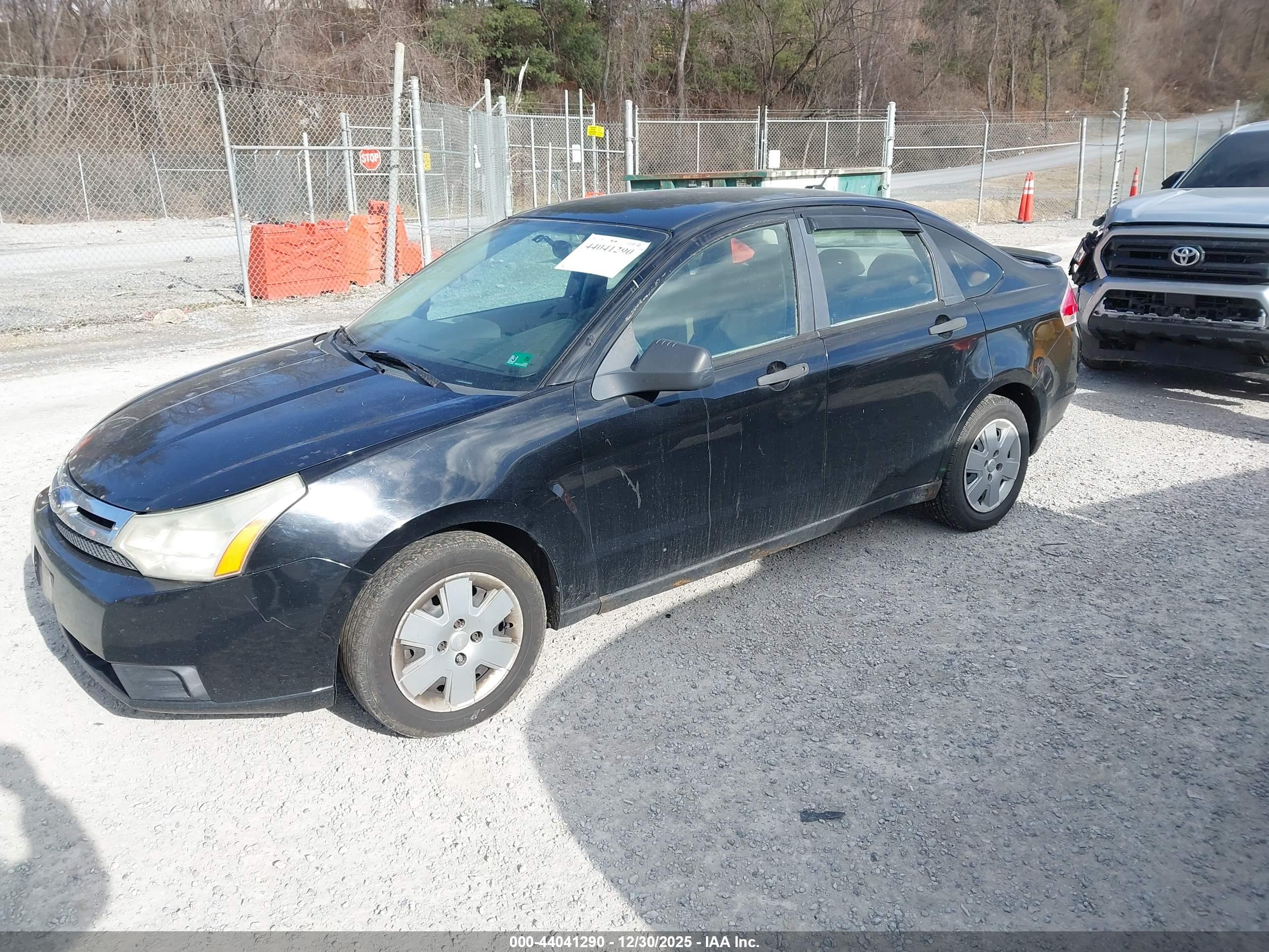FORD FOCUS image 2