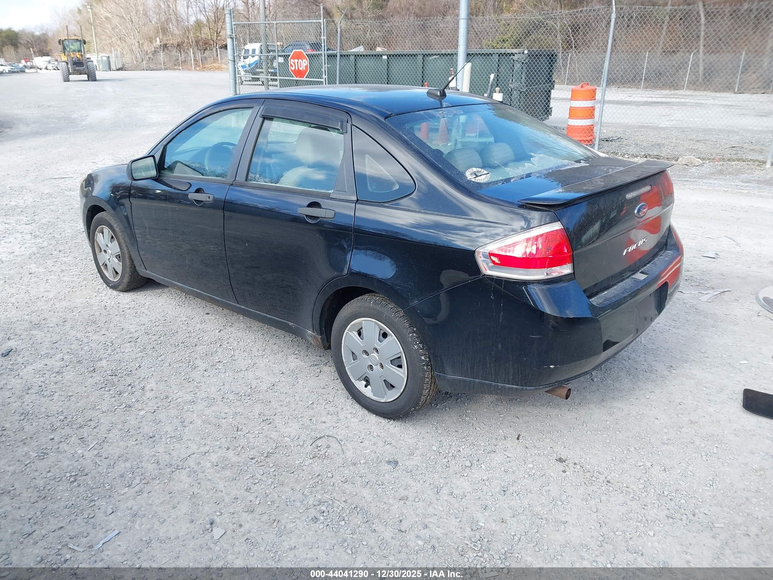 FORD FOCUS image 3
