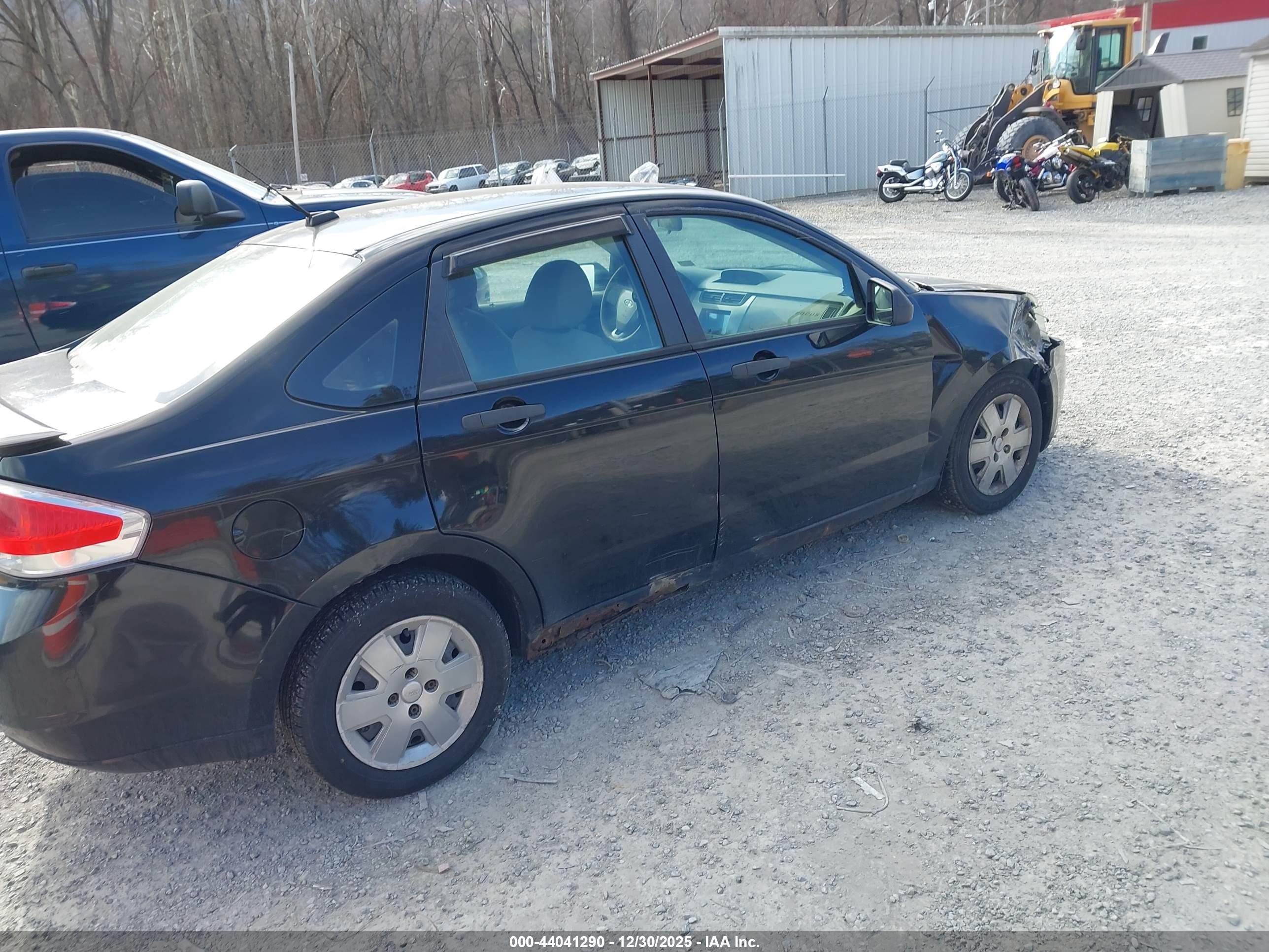 FORD FOCUS image 4