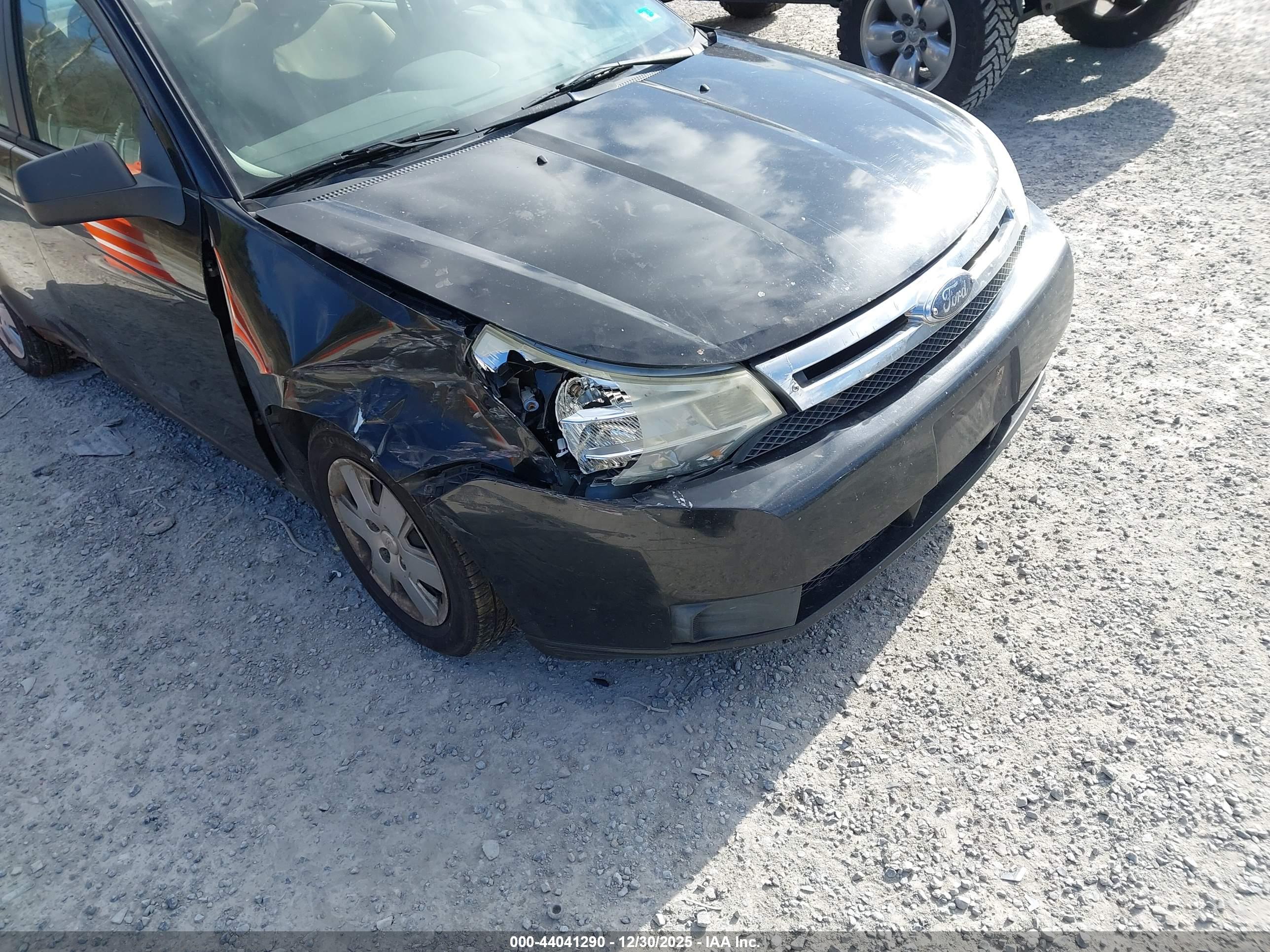 FORD FOCUS image 6