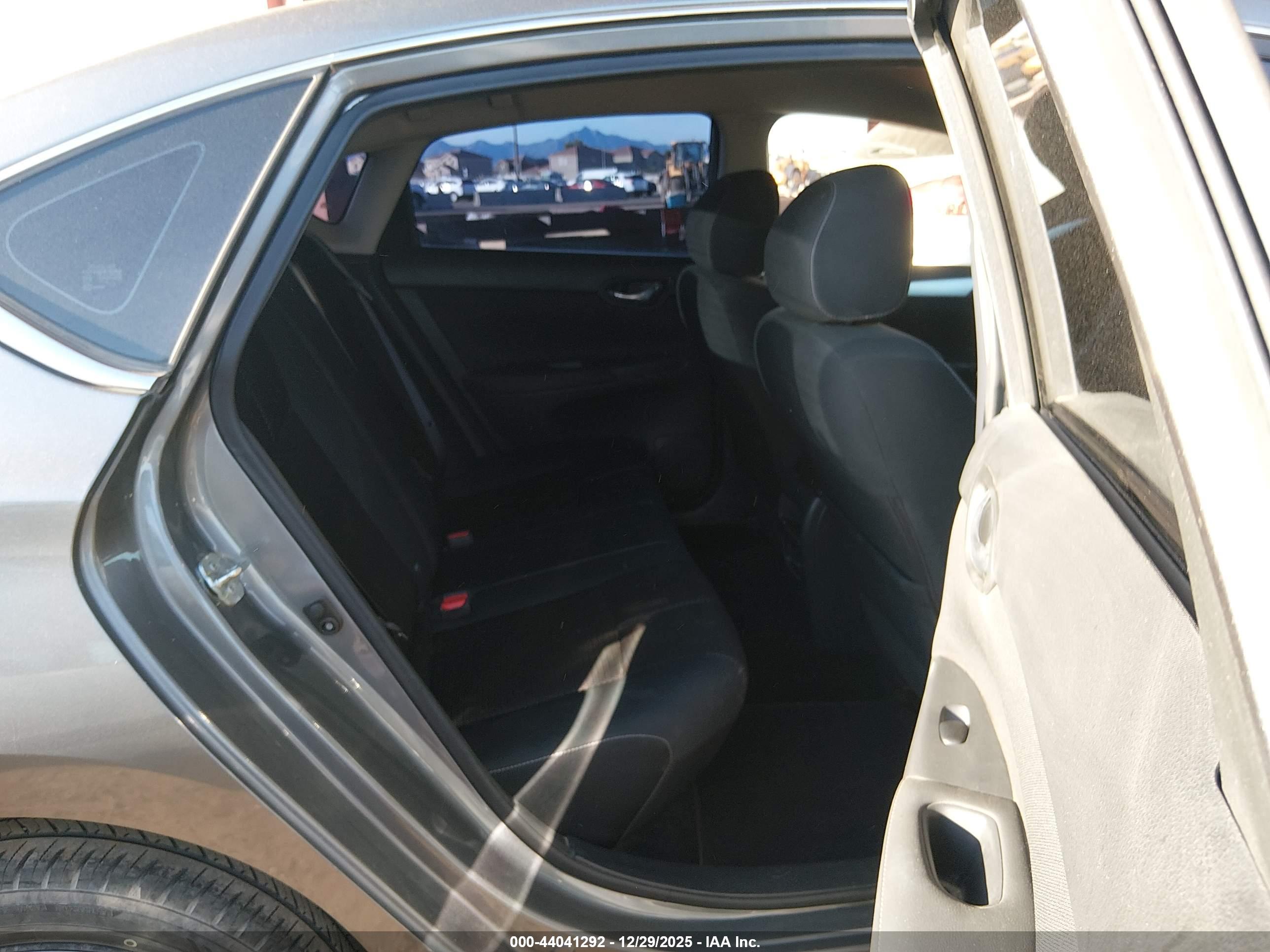 NISSAN SENTRA image 8